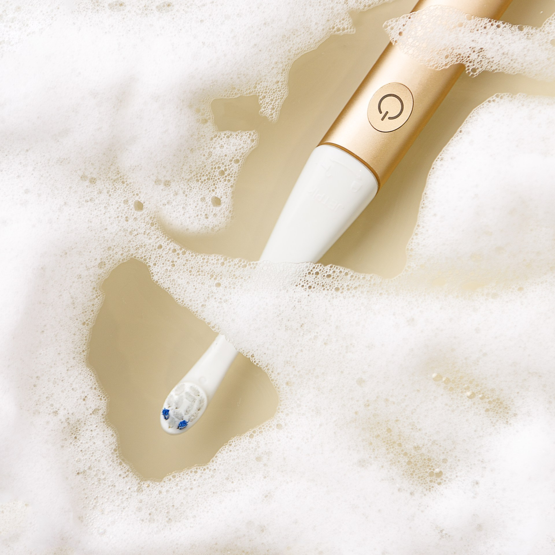 Фото с водой, дымом, левитация. Студия коммерческой съемки ХВОЯ