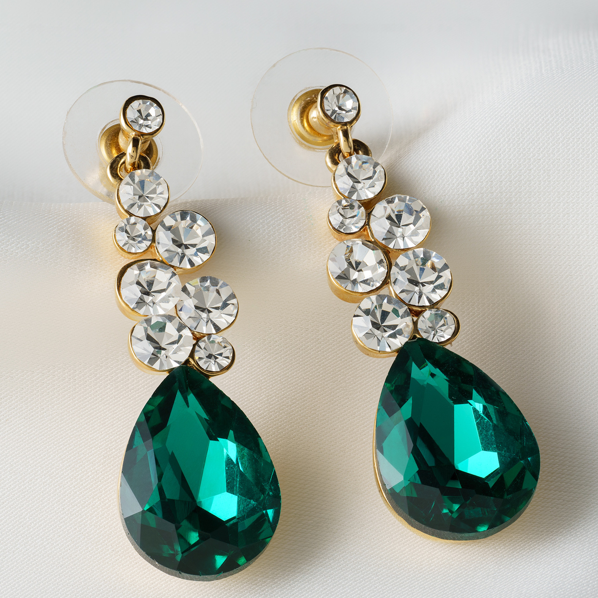 Предметная съемка бижутерии, часов и ювелирных изделий для  каталога, сайта, маркетплейсов. Студия коммерческой съемки ХВОЯ