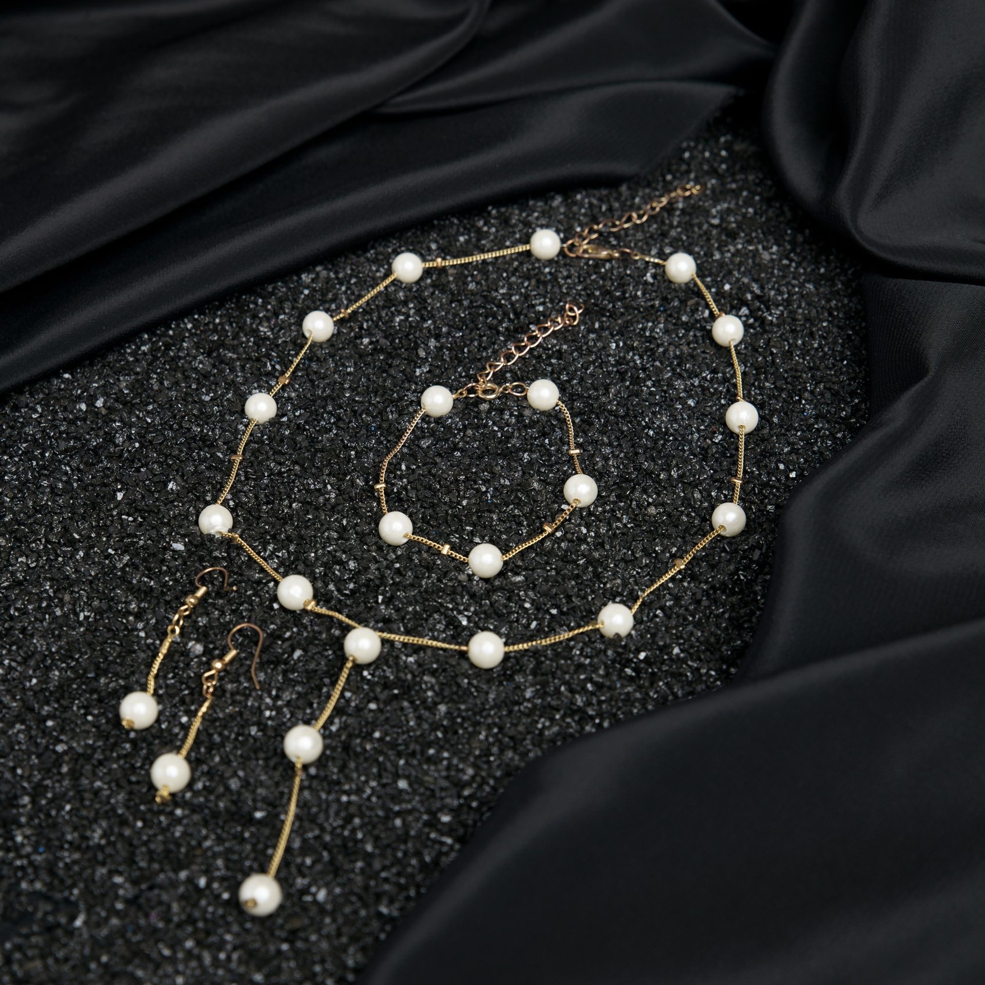 Предметная съемка бижутерии, часов и ювелирных изделий для  каталога, сайта, маркетплейсов. Студия коммерческой съемки ХВОЯ