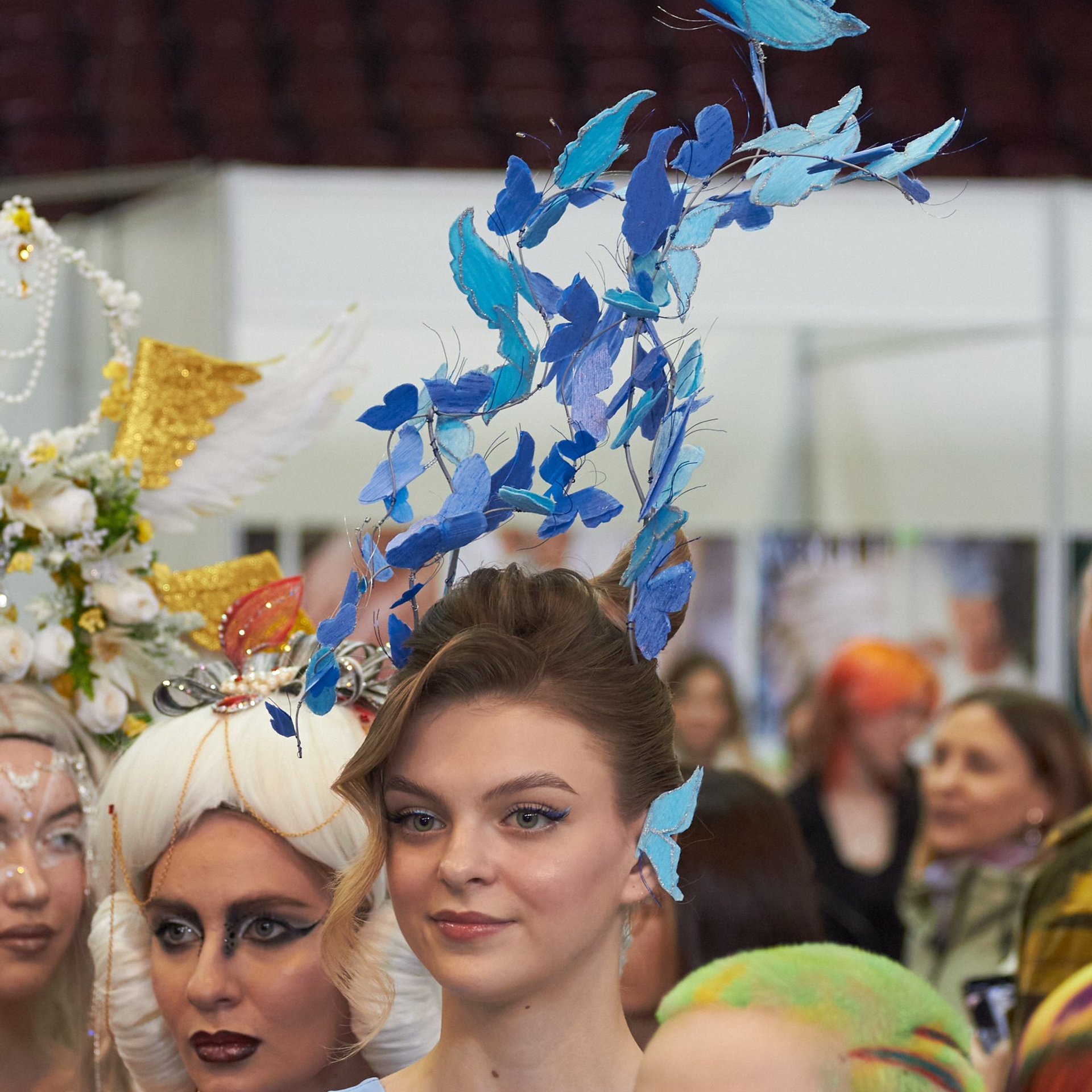 Модели в объективе томского фотографа Дмитрия Ельчанинова. Коммерческий фотограф для бизнеса в Томске Дмитрий Ельчанинов