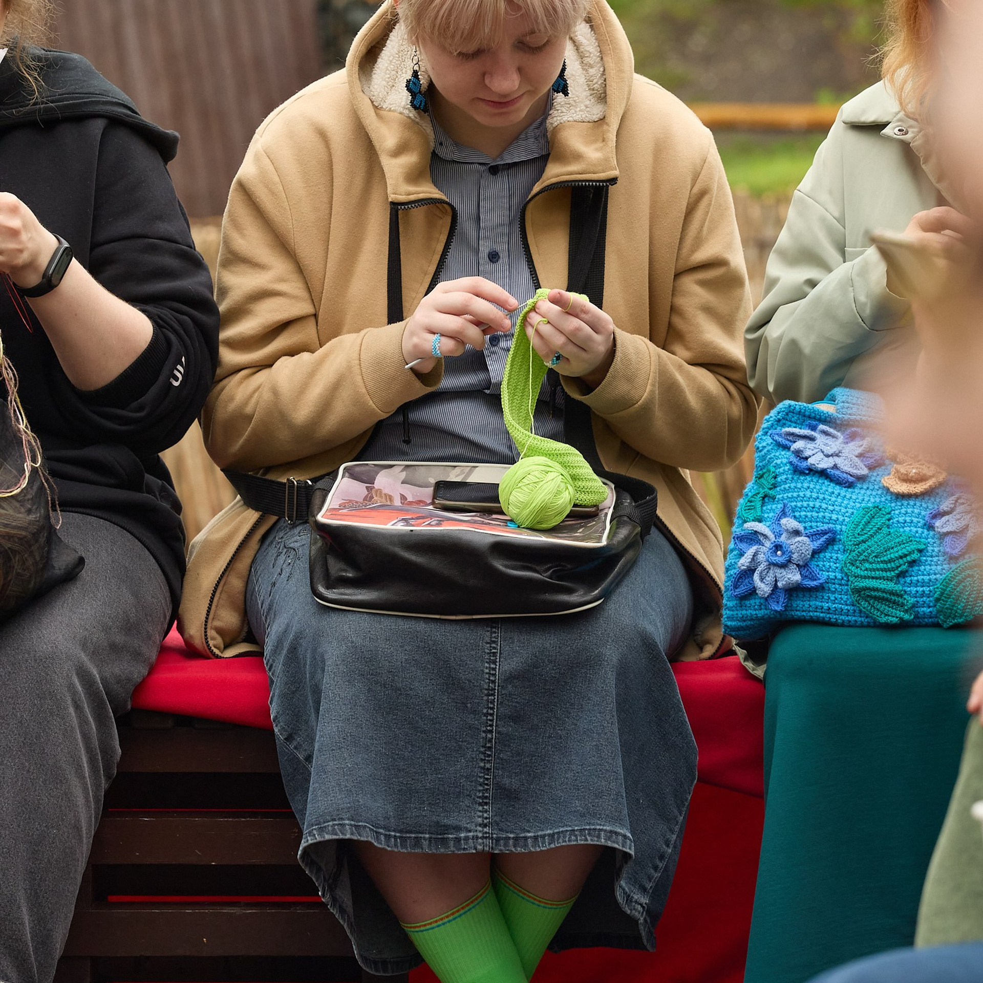 «День вязания на публике 2024» фотосъёмка мероприятия в Городском саду, полная версия. Коммерческий фотограф для бизнеса в Томске Дмитрий Ельчанинов