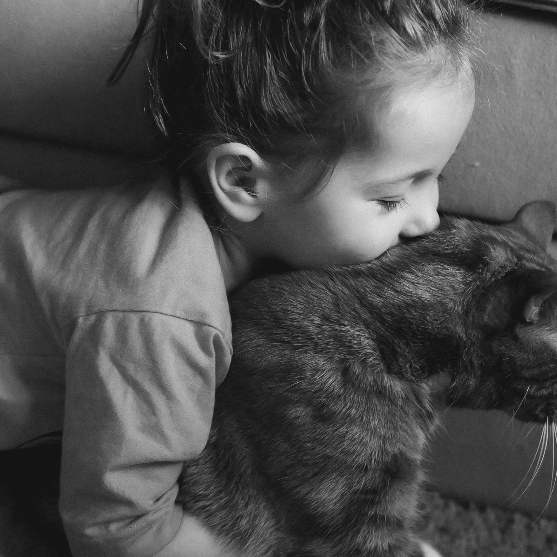 Папа, мама+две дочки (дома)