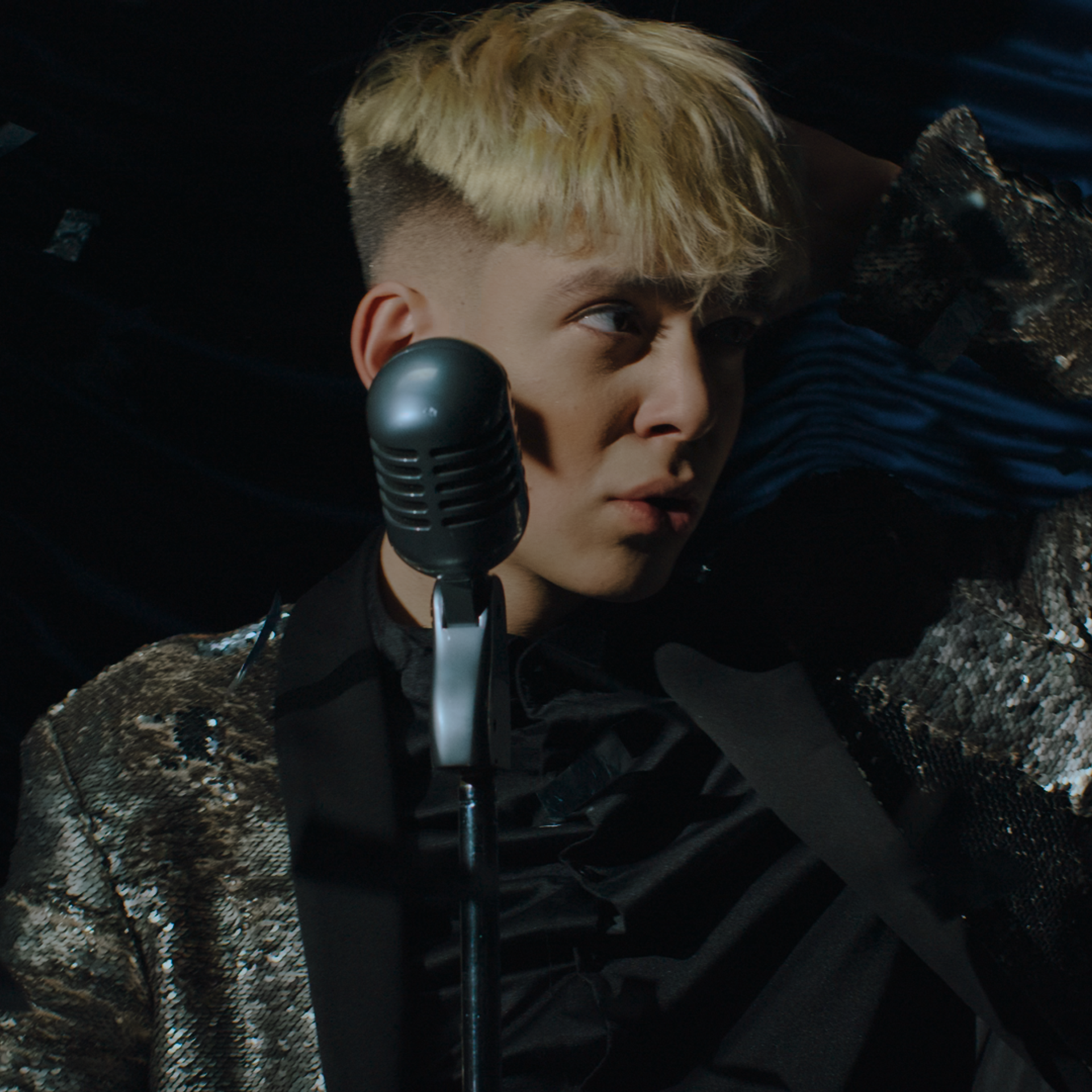 Молодой Платон (music video)