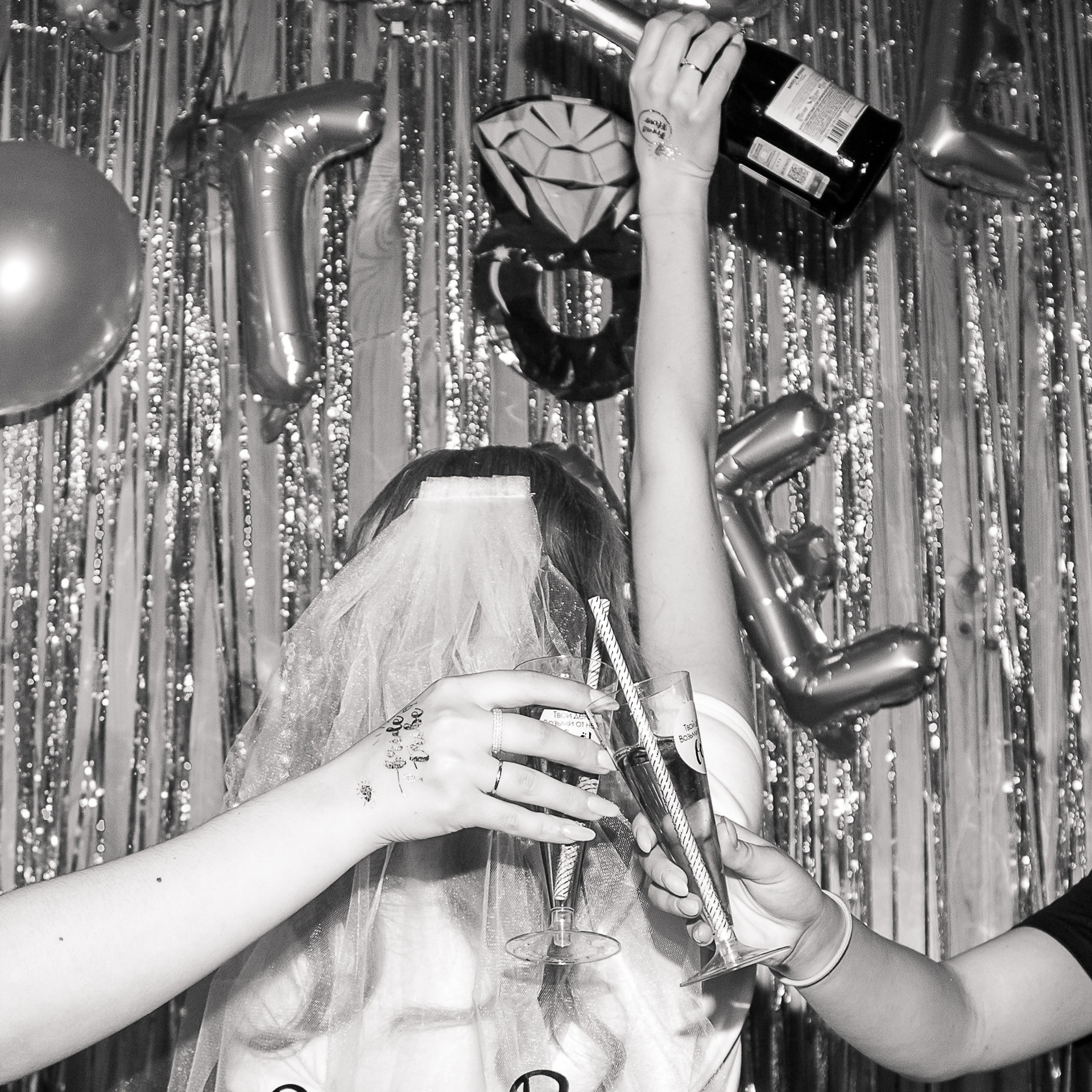 Девчёнки веселятся