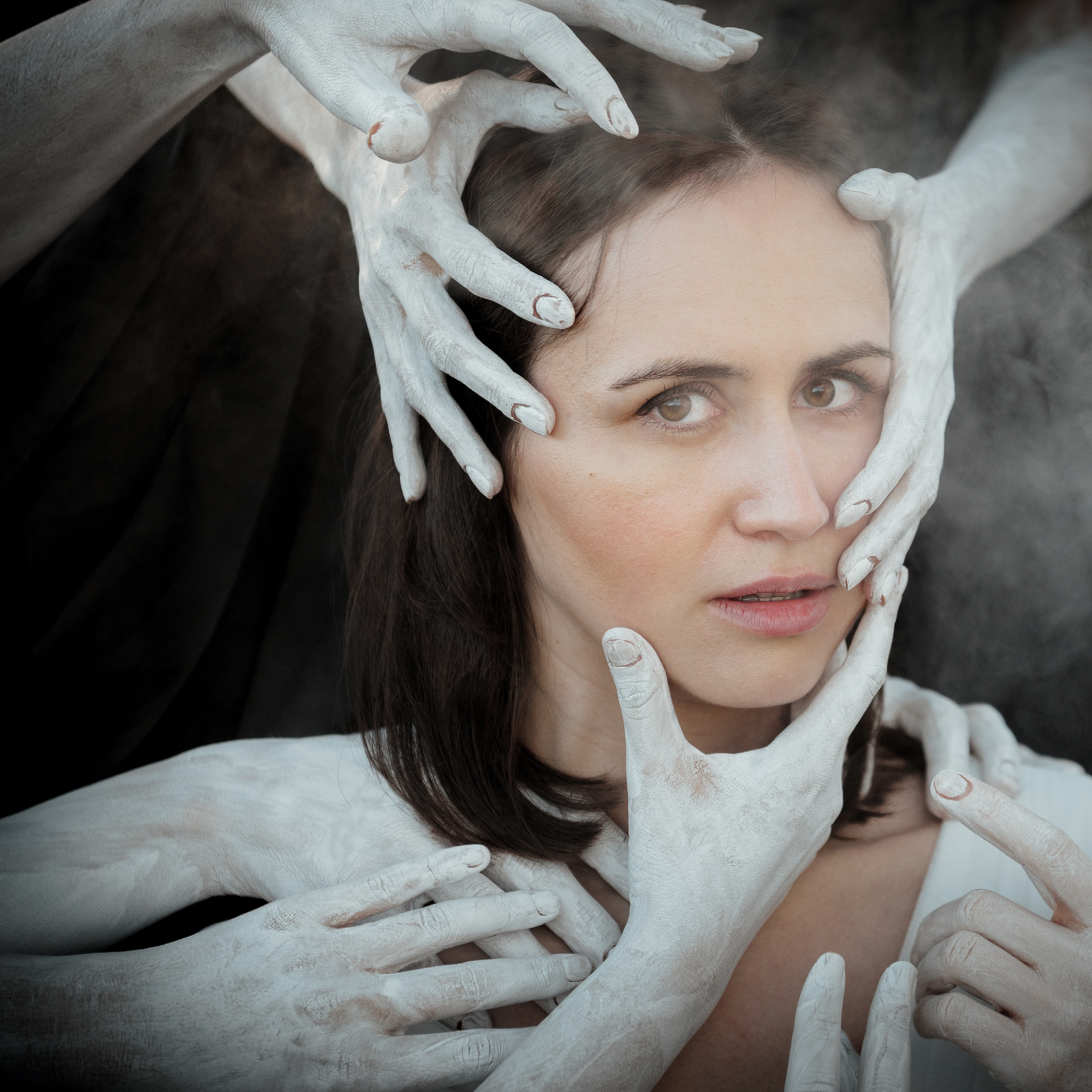 ANDREY RAY: а contemporary artist and spiritual guide of meanings