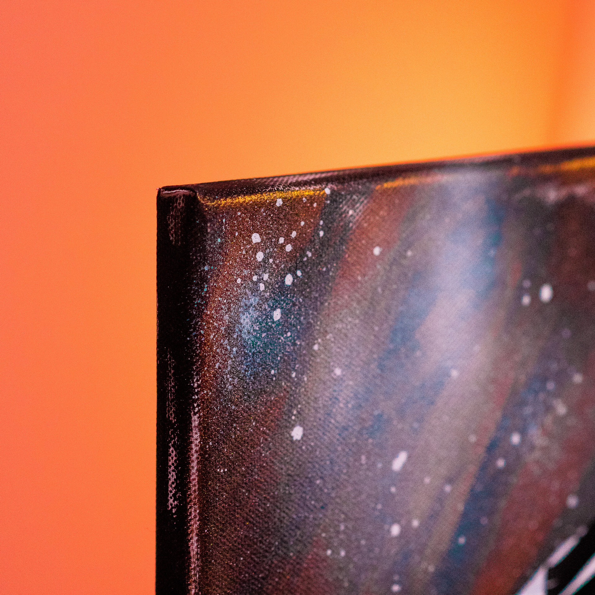 Каллиграфия на холстах со смыслом от Андрея Рэя