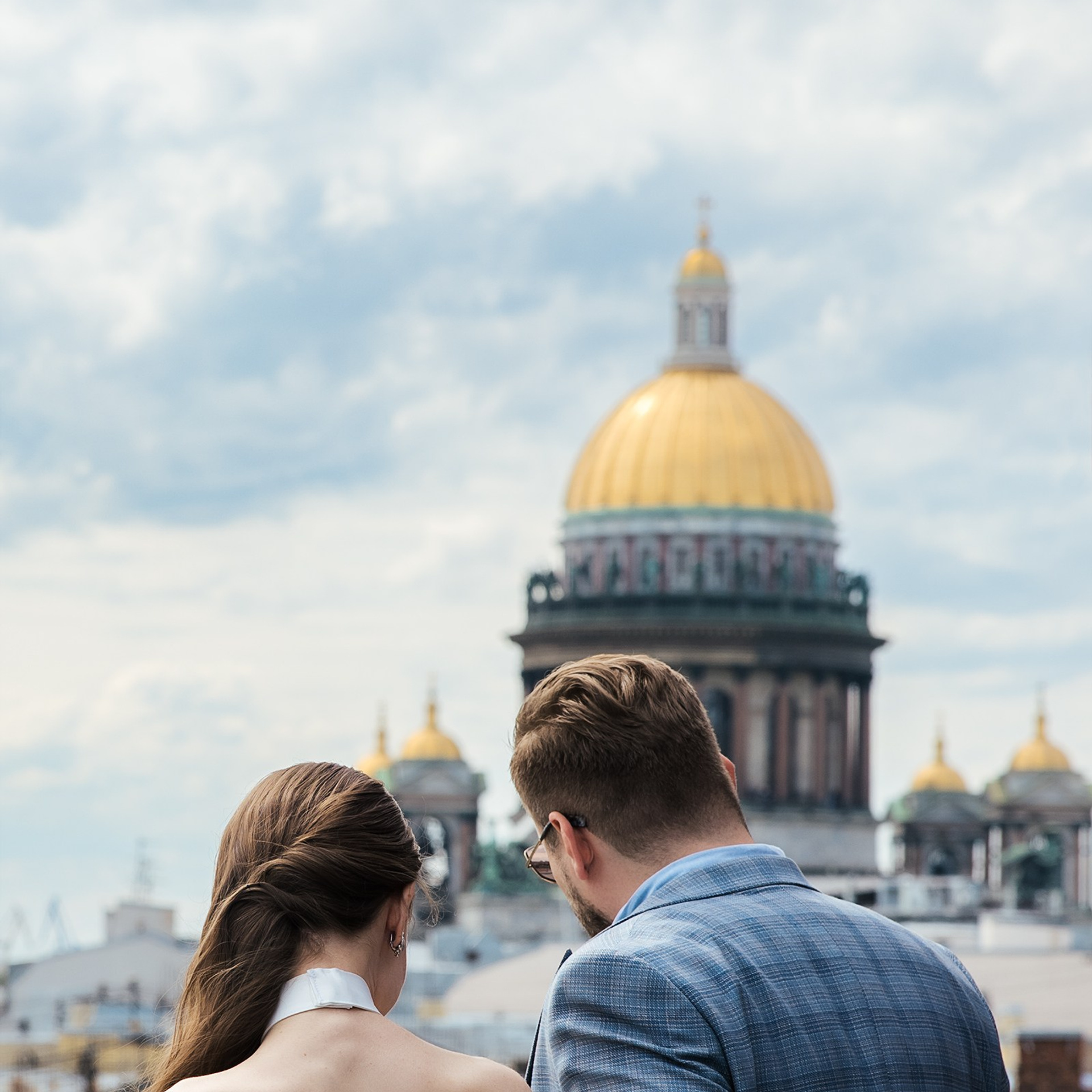 Фотосессия в&nbsp;отеле для жениха и&nbsp;невесты