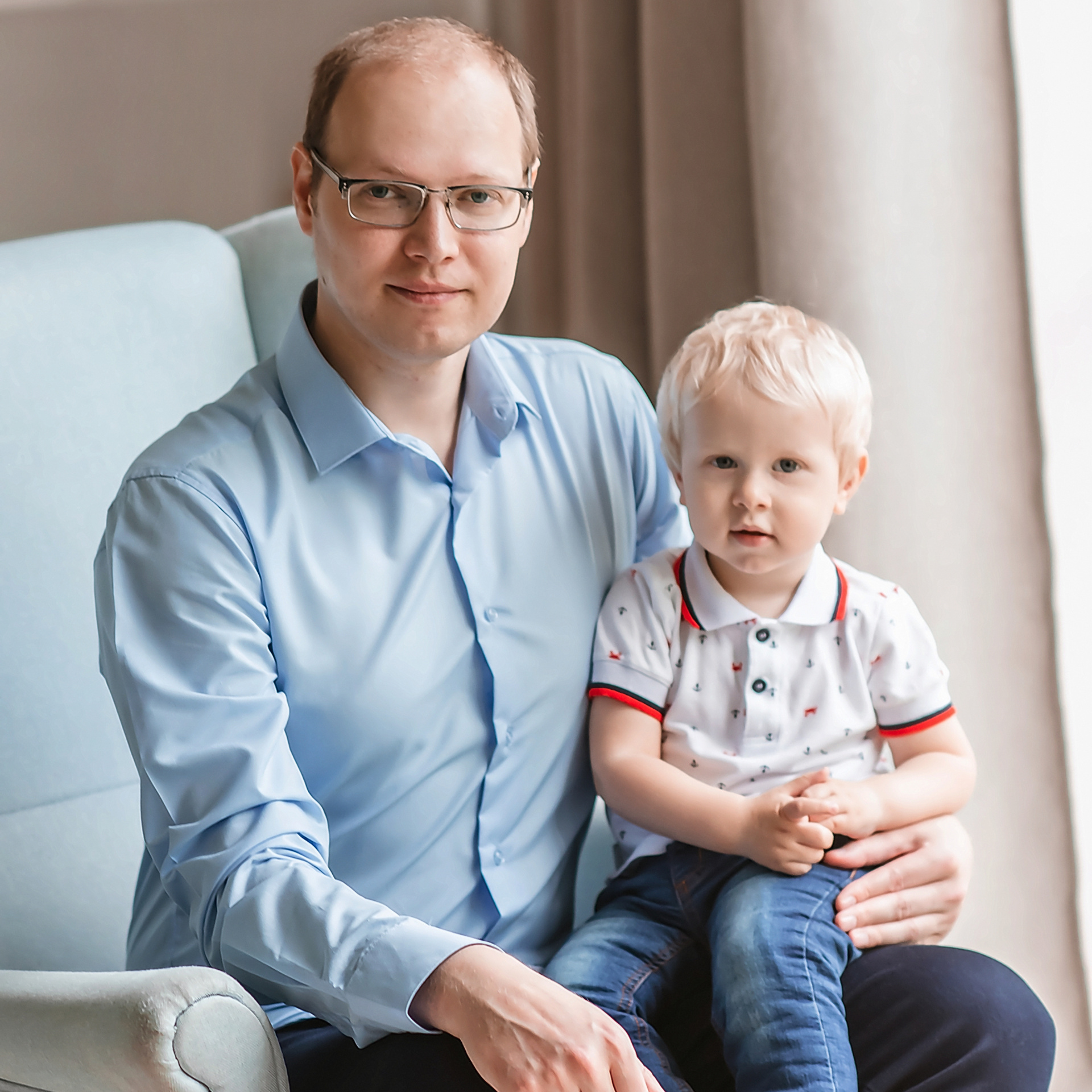 Семейная фотосессия в студии Санкт-Петербурга. Фотограф в Санкт-Петербурге Наталья Прядильщикова