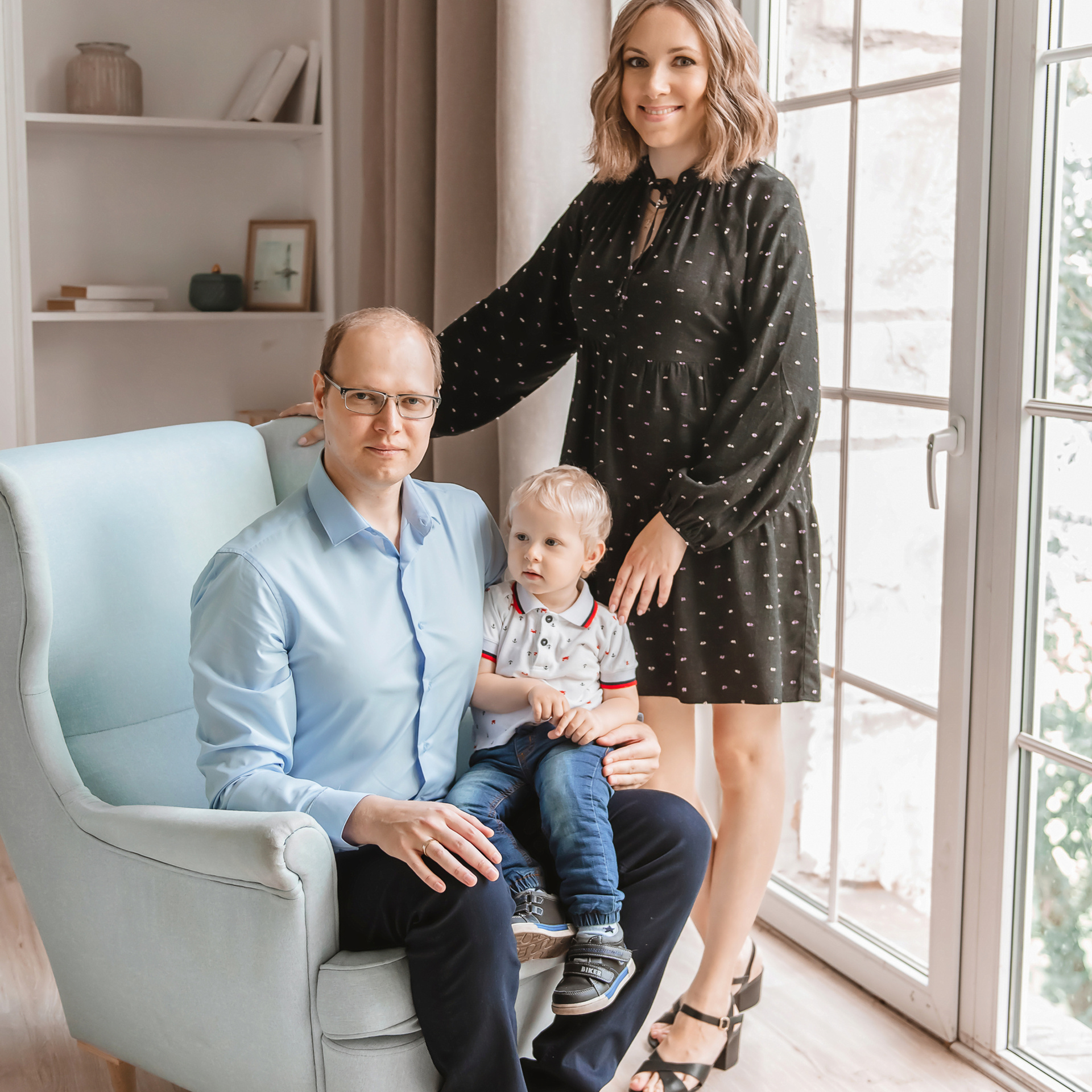 Семейная фотосессия в студии Санкт-Петербурга. Фотограф в Санкт-Петербурге Наталья Прядильщикова