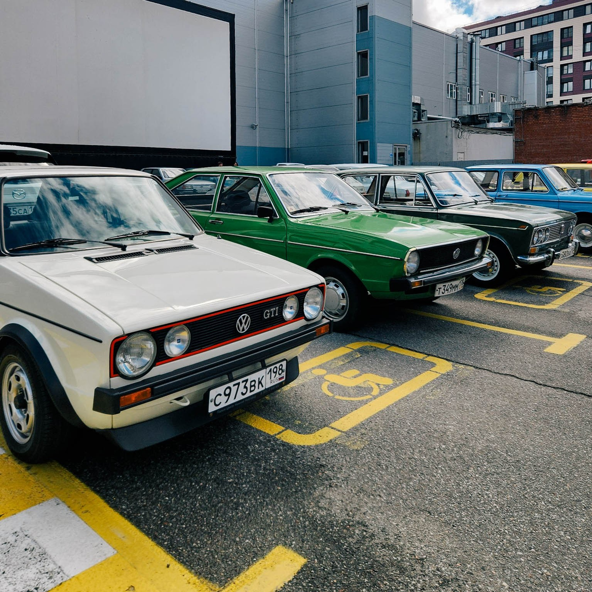 Cars and Coffee 16/08/25. Автомобильный фотограф Антон Цырулев