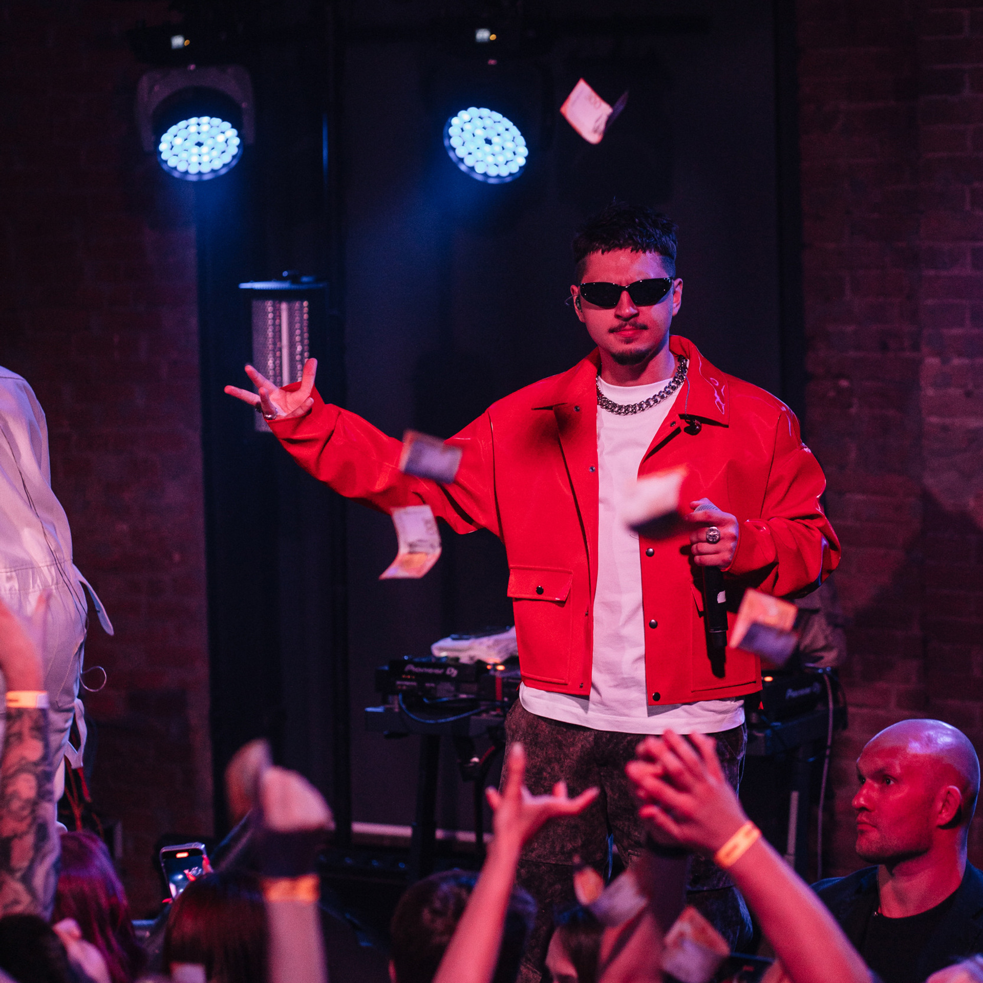 Sqwoz bab. Репортажный и свадебный фотограф в Краснодаре Владислав Рыжов