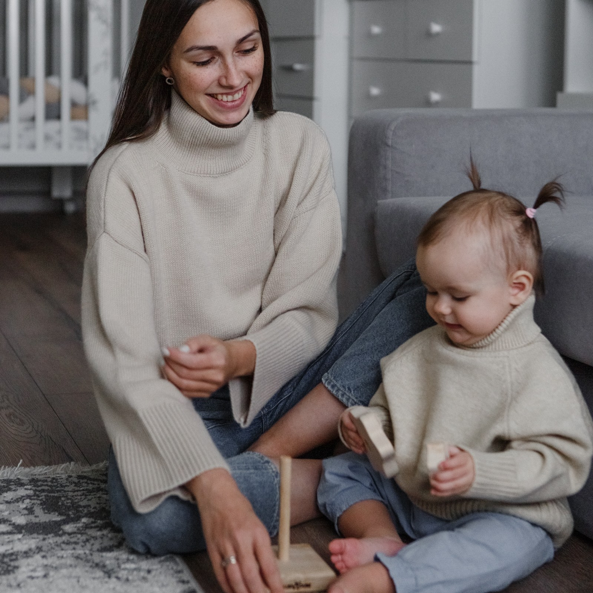 Алена и Мира