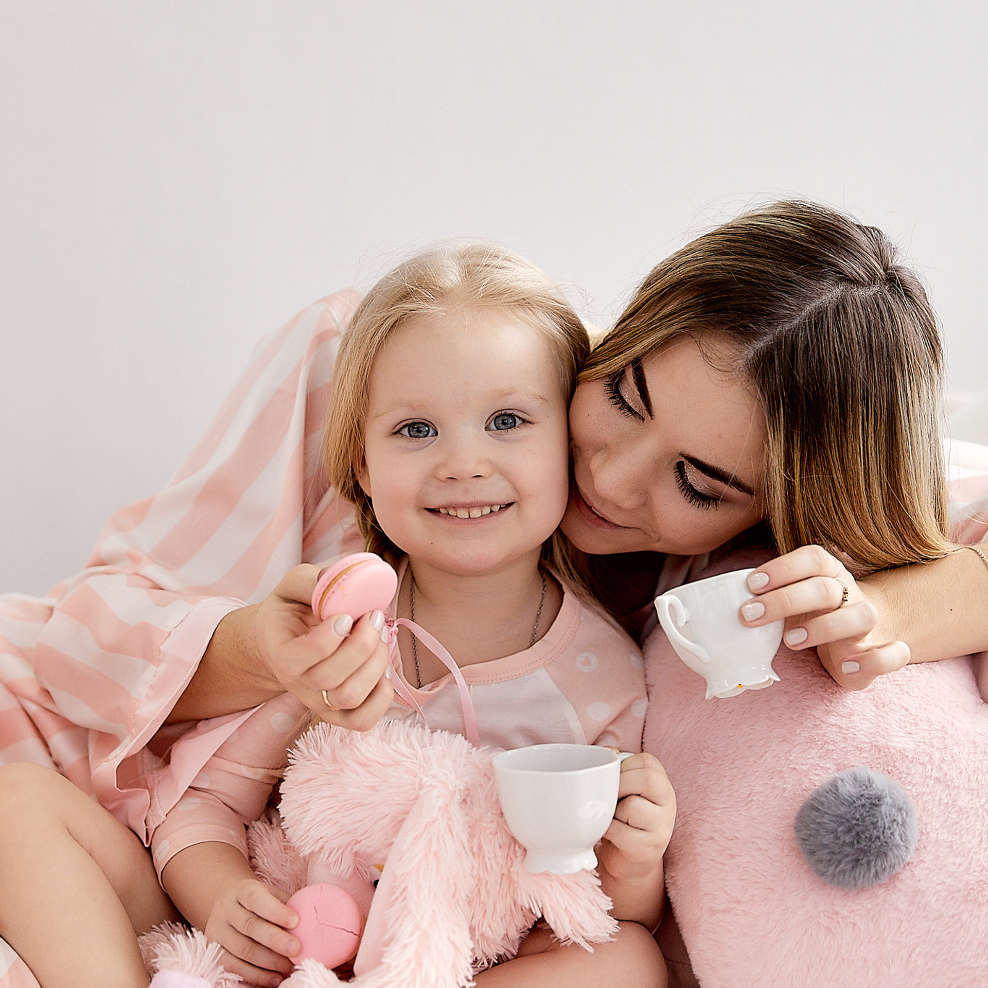 Мама и дочка в пижамах