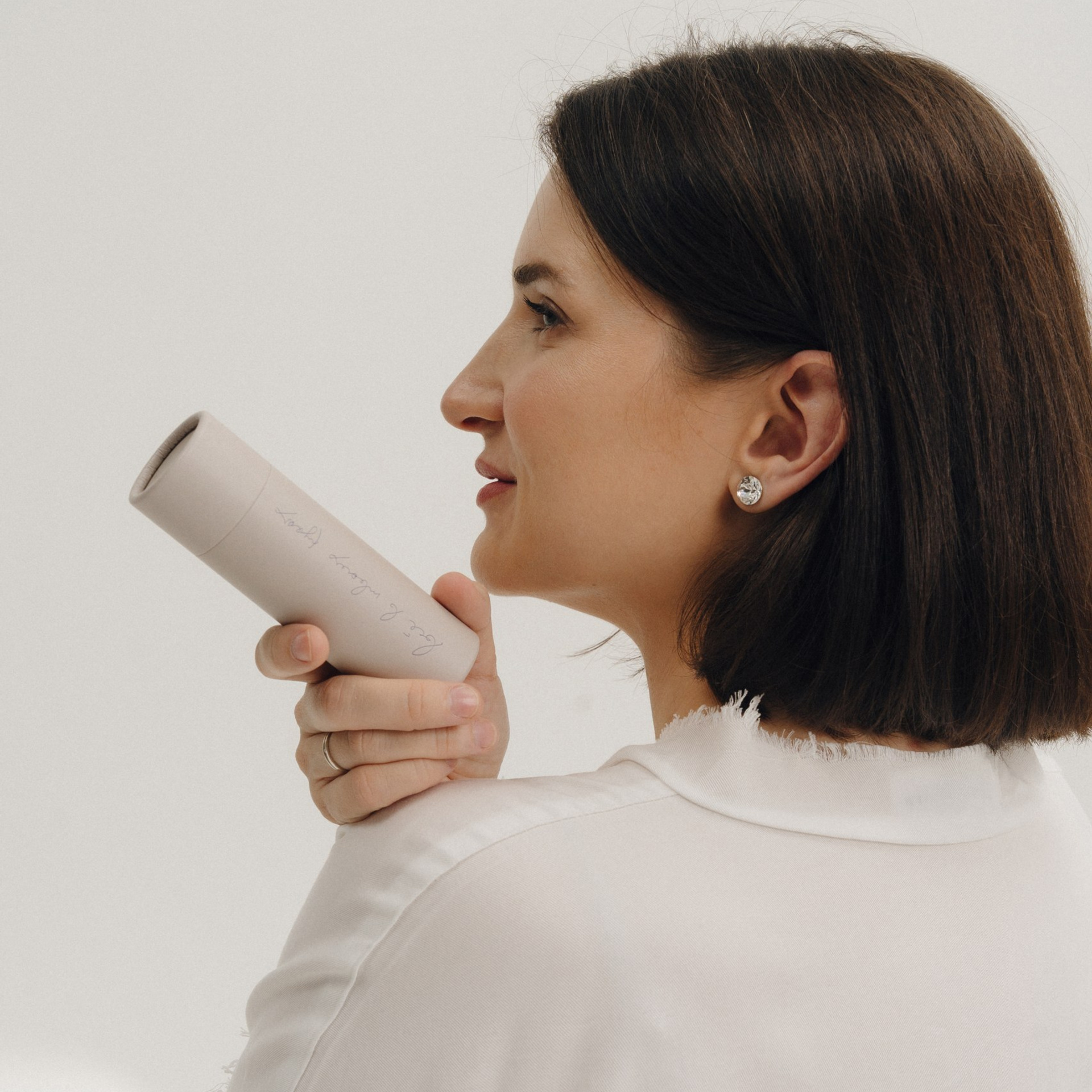 КРЕМ-УХОД ДЛЯ РУК И НОГТЕЙ В ТУБУСЕ. САЙТ НАХОДИТСЯ В РАЗРАБОТКЕ