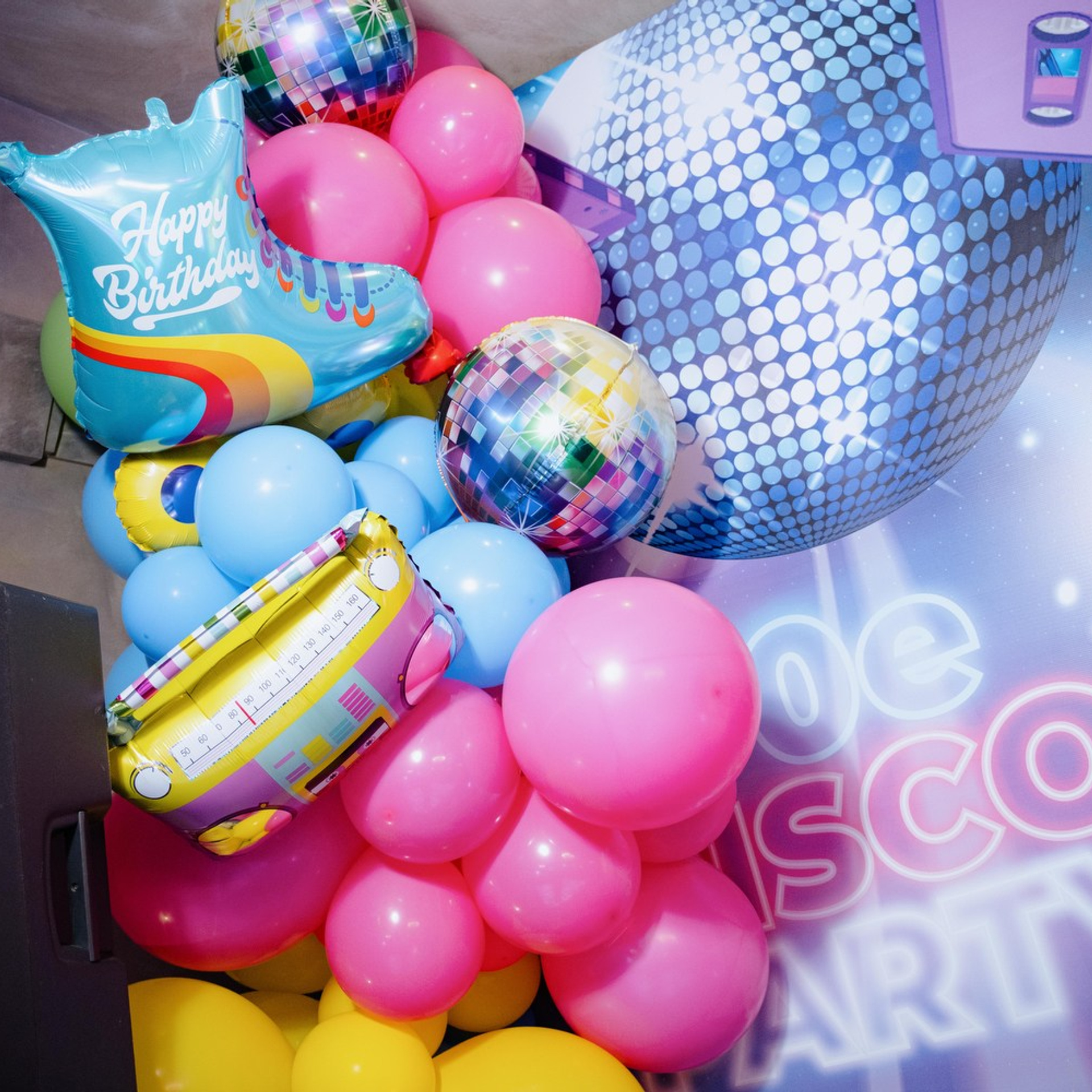 Юбилей в стиле девяностых. Фотограф в Сочи Краснодар Москва Руслан Поляков