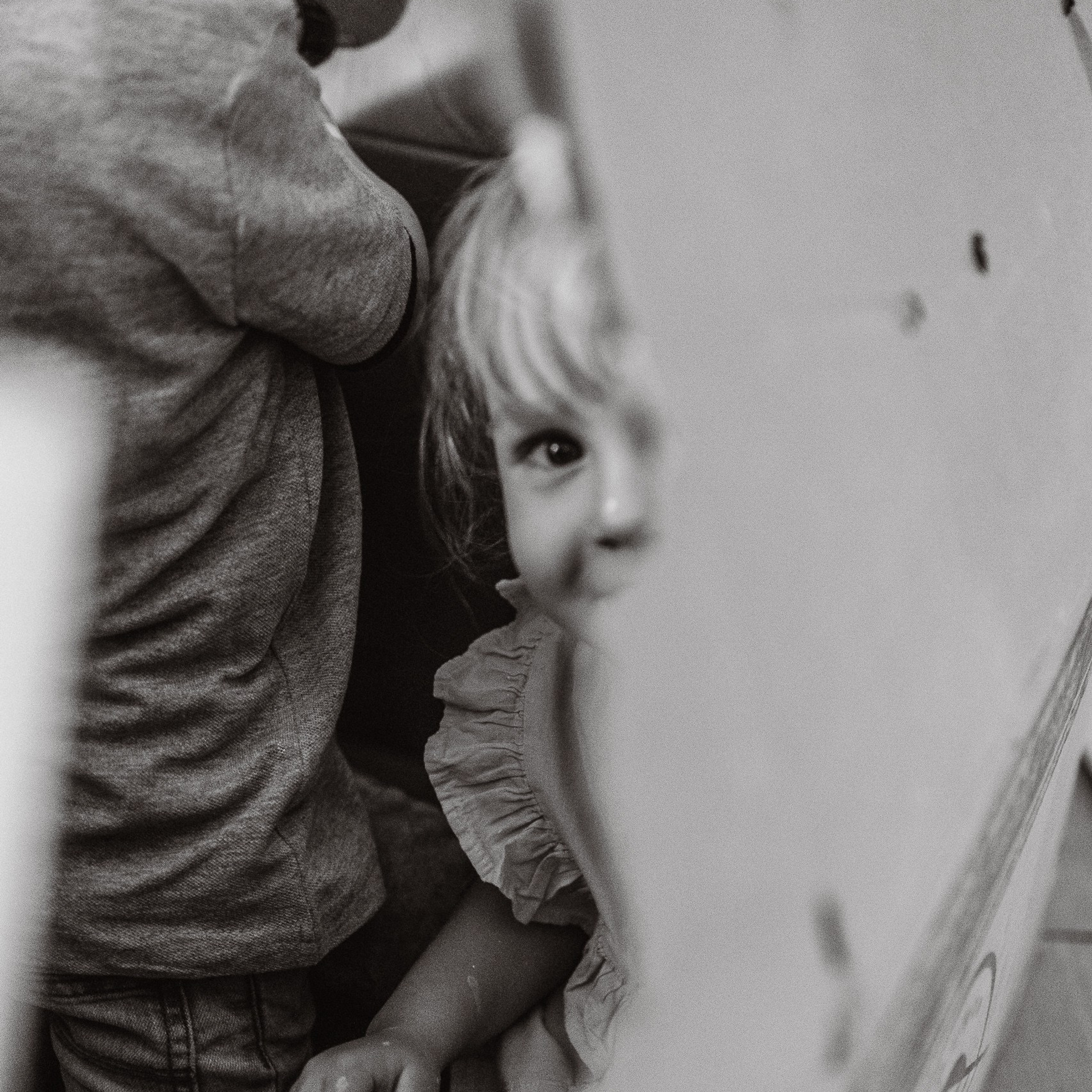 Креативная семейная фотосессия про ремонт