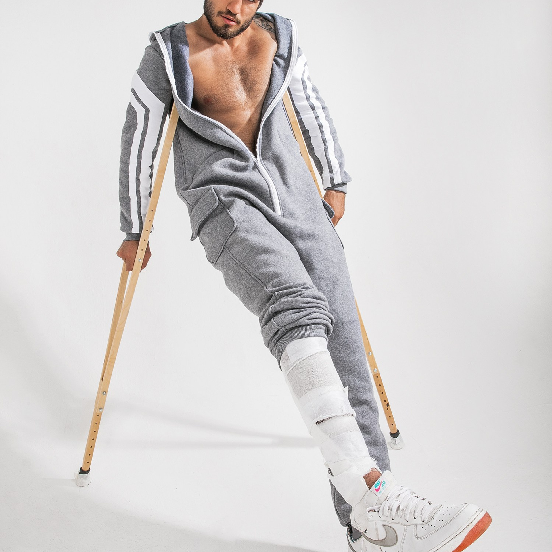 модельная съемка для каталога бренда Misha Combearzon