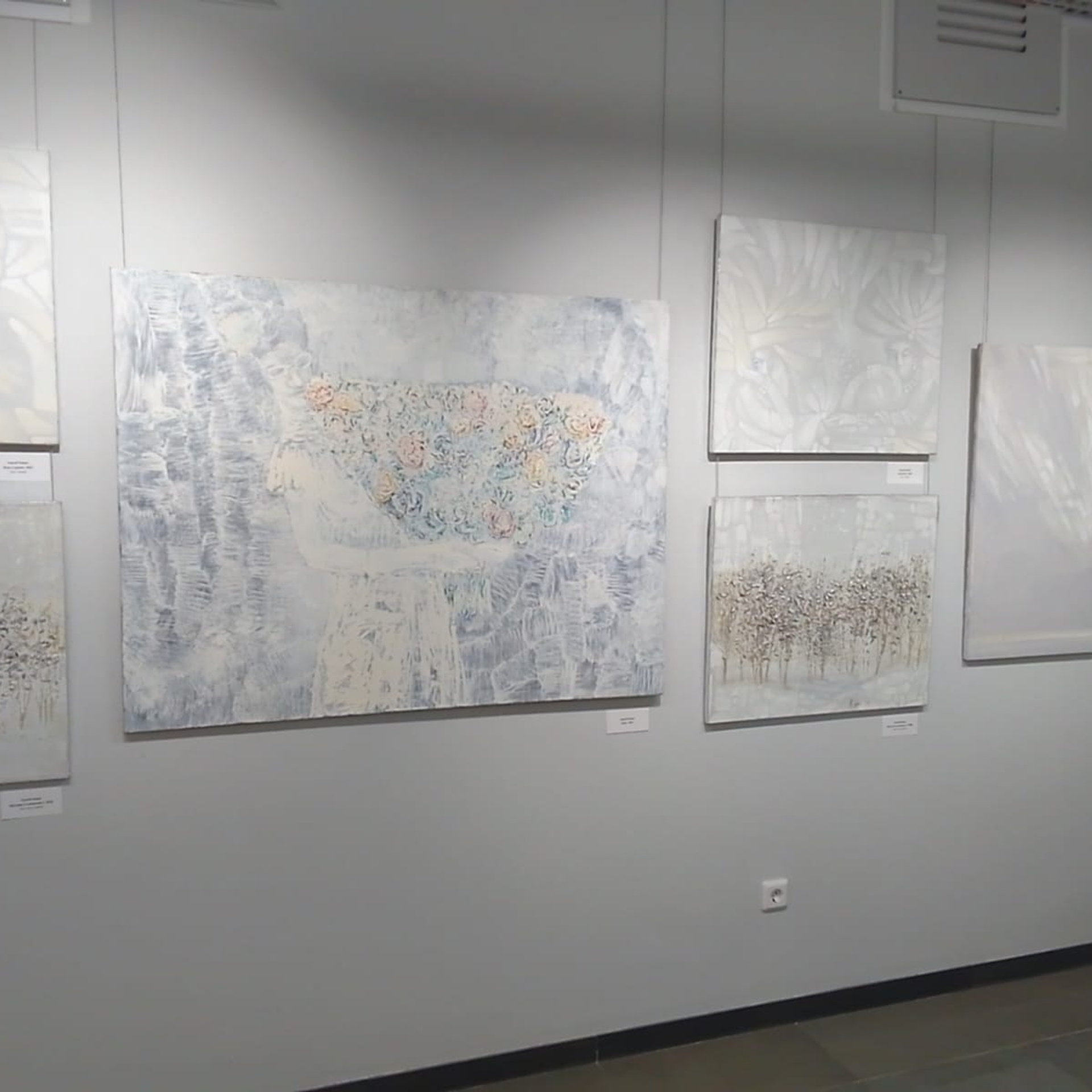 / НОВОЕ НА БЕЛОМ /. Ассоциация художников монументалистов г. Москва