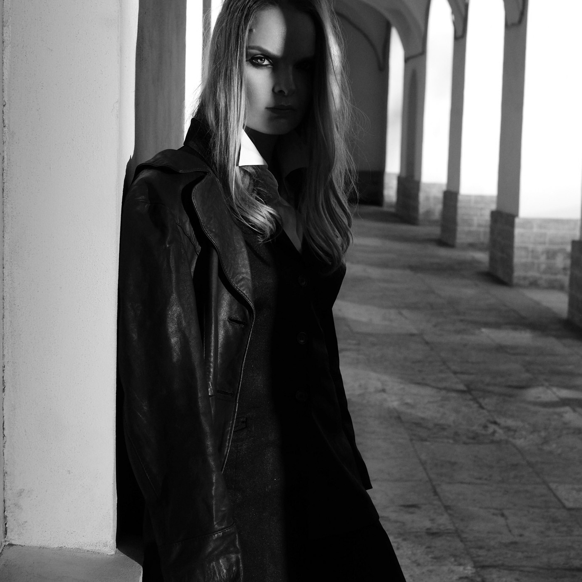 - фотосессии в эксклюзивных образах в  СПб и Москве. Фотограф Облако Александра