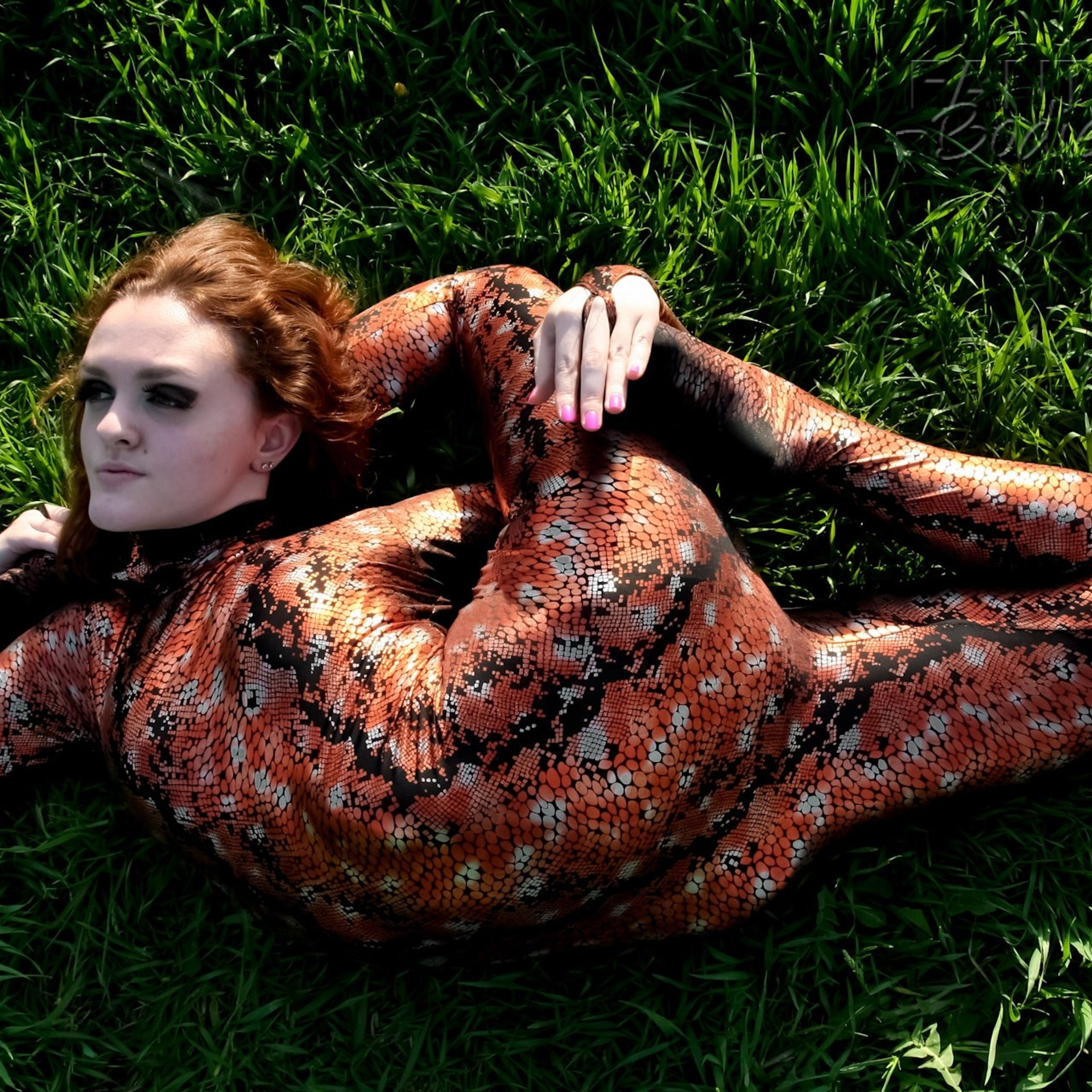 Цирковая 009. Fantastic-Bodies photo performance