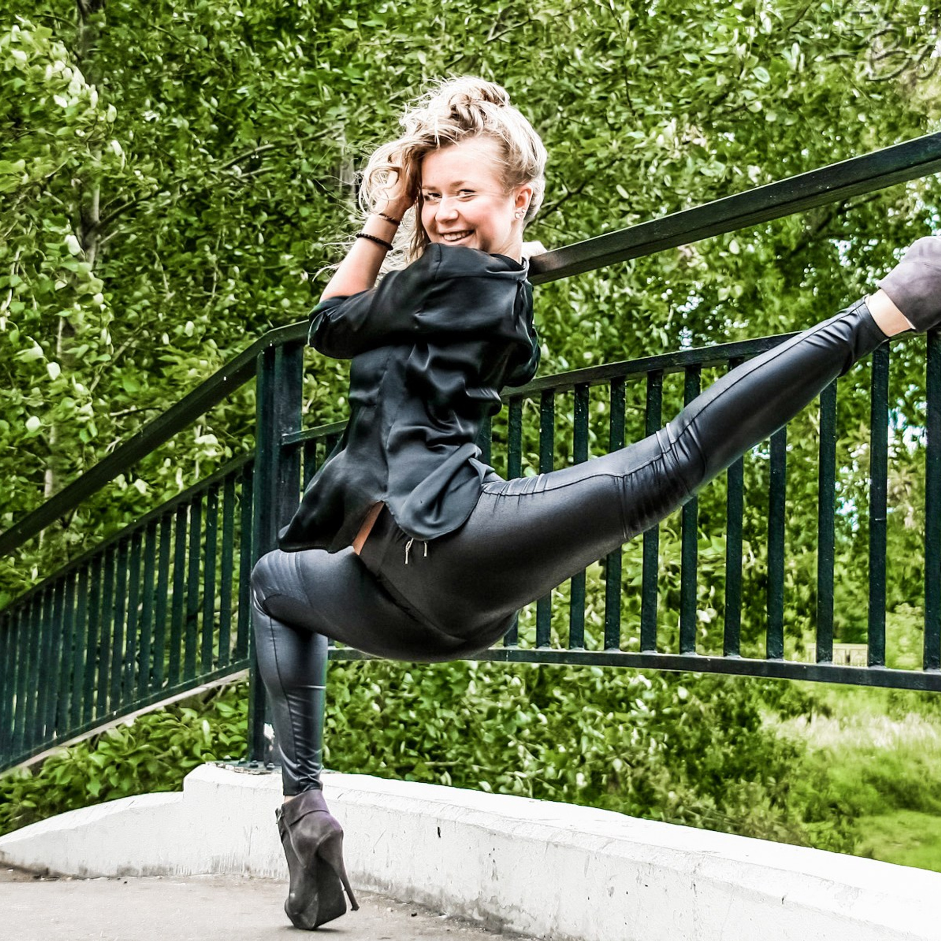 Гимнастка 015. Fantastic-Bodies photo performance