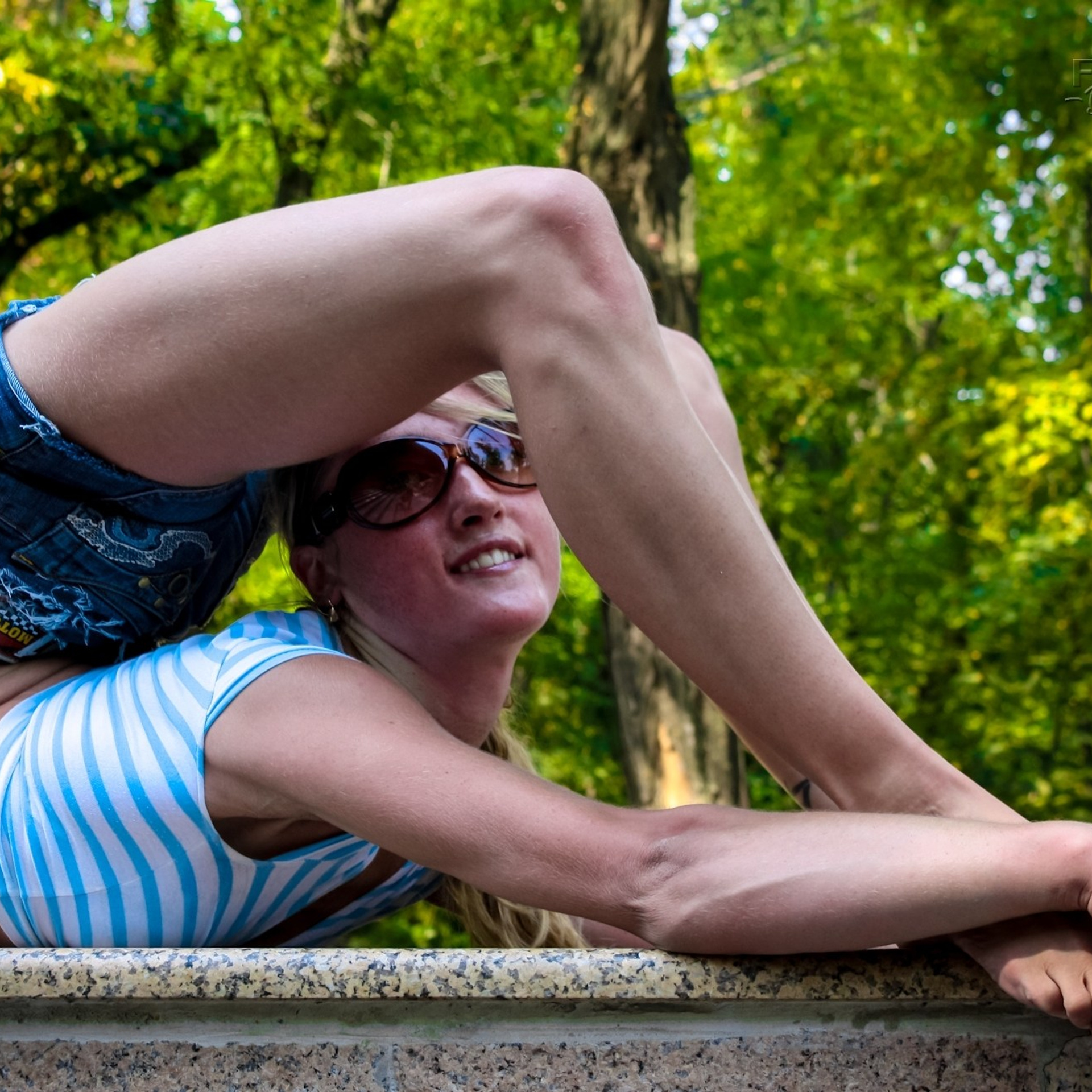 Цирковая 040. Fantastic-Bodies photo performance