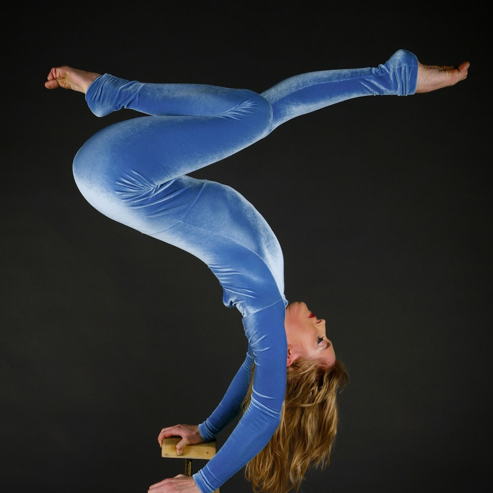 Циркова 013. Fantastic-Bodies photo performance