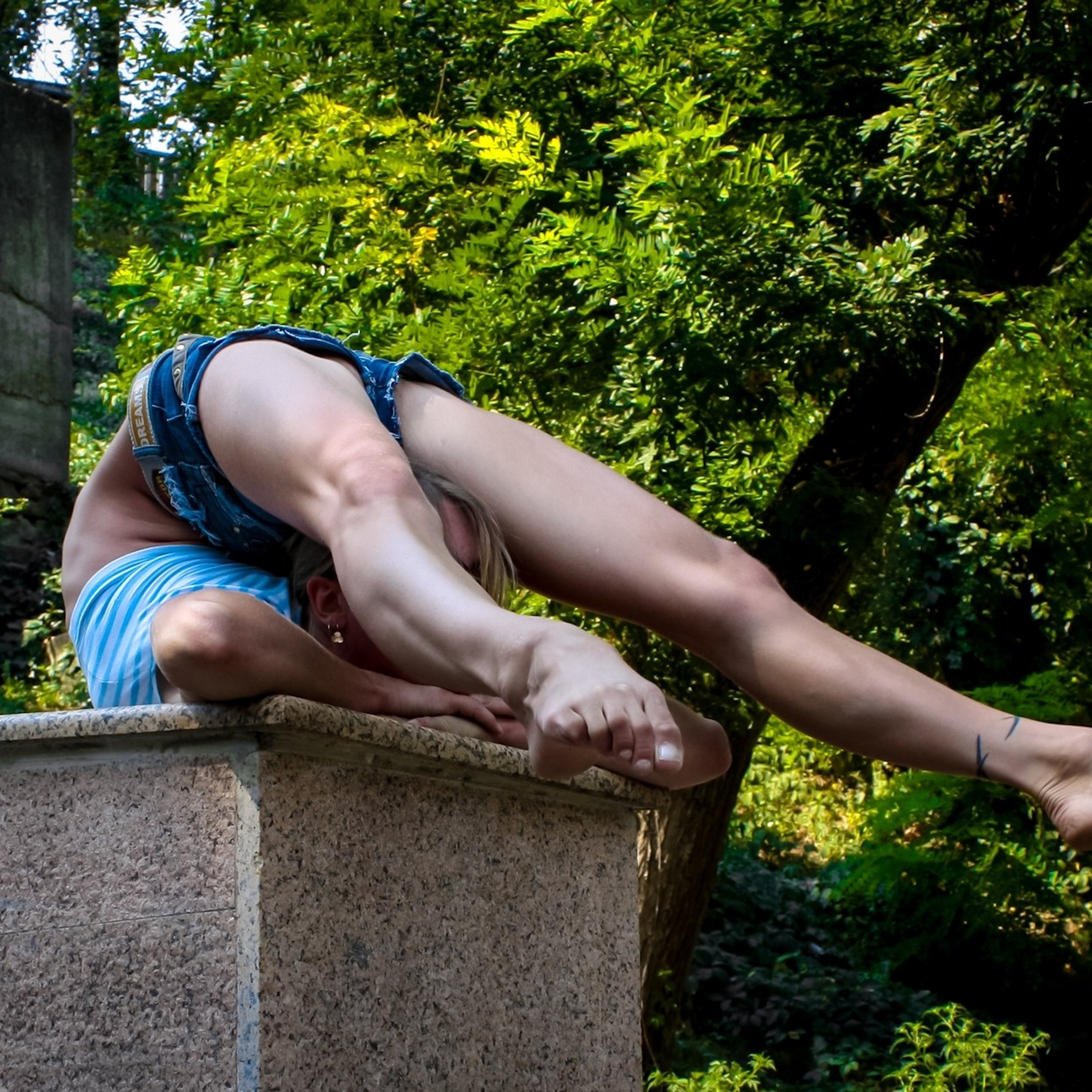 Цирковая 040. Fantastic-Bodies photo performance