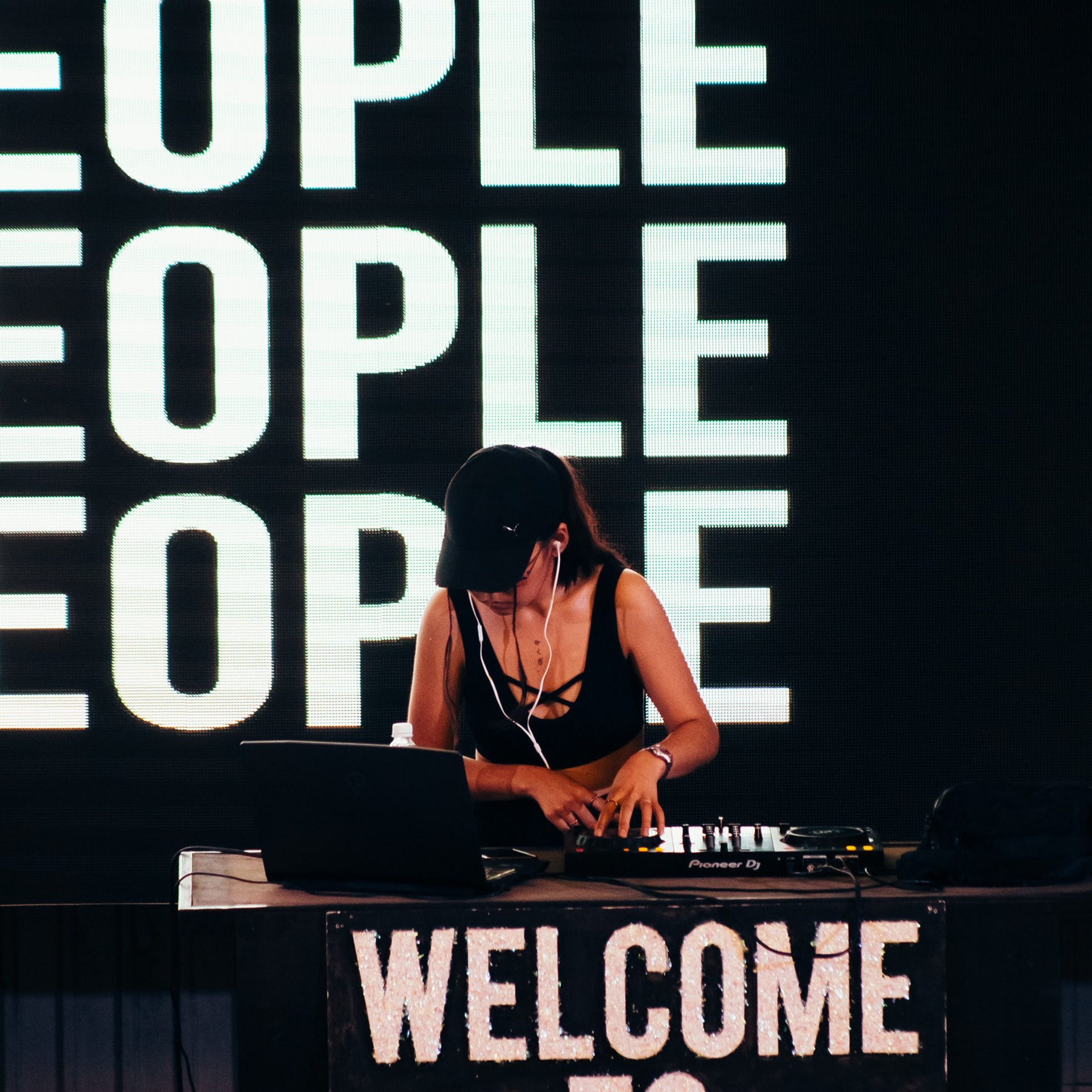 «IskraMarket» | № 1. Фотограф Алтай — Айсур Баксаргин