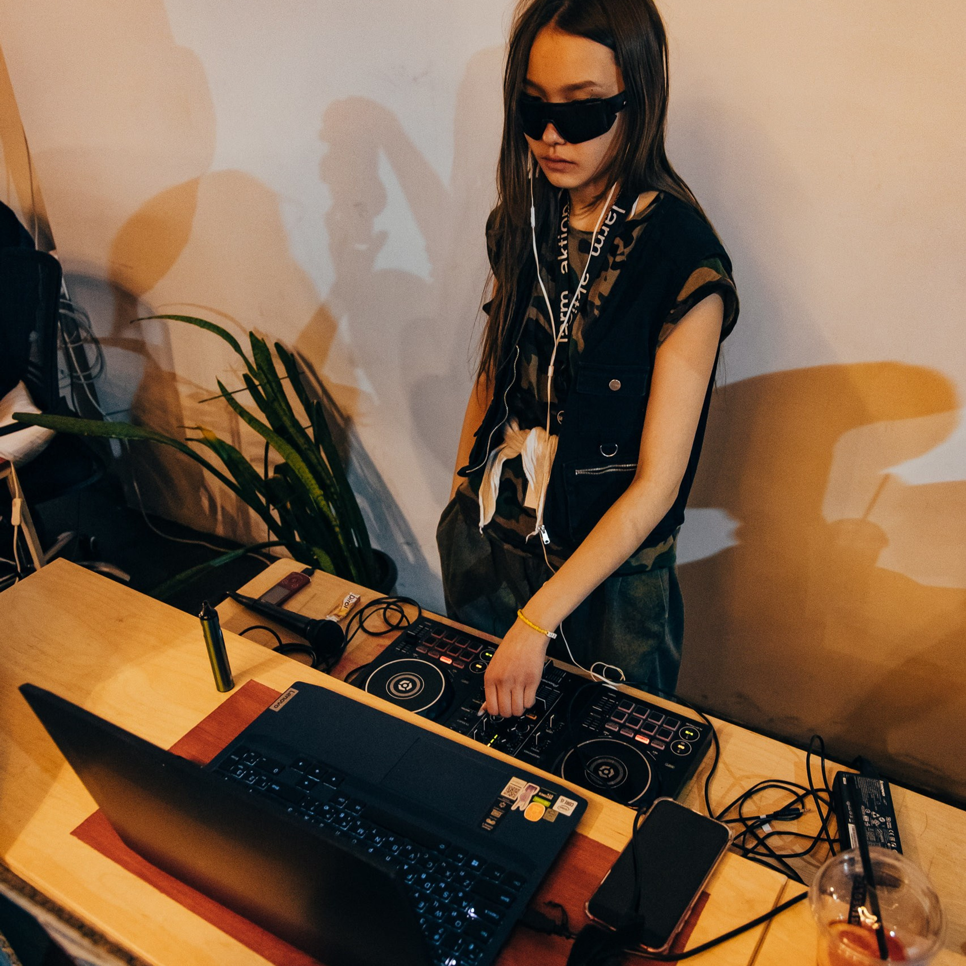 «IskraMarket» | № 2. Фотограф Алтай — Айсур Баксаргин