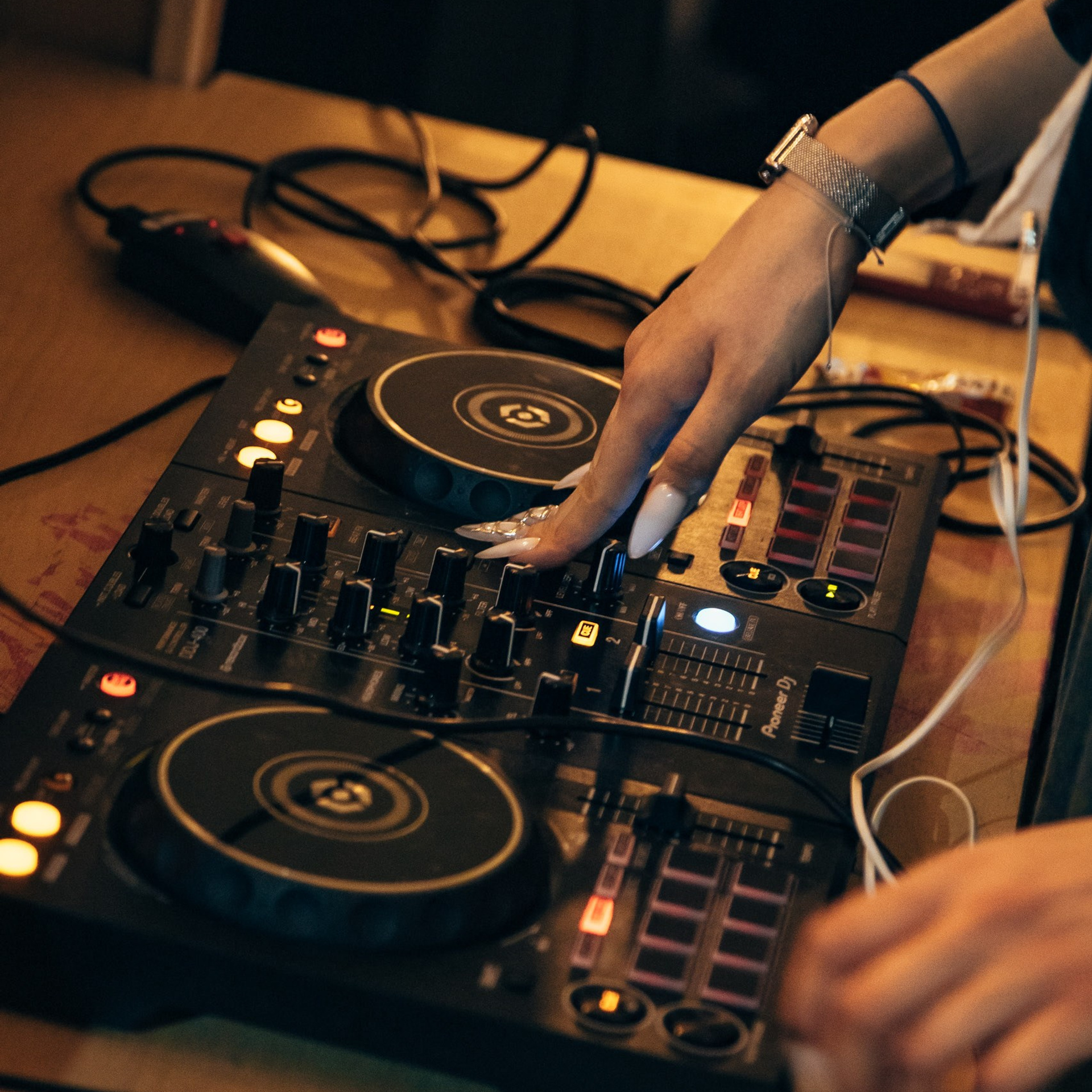 «IskraMarket» | № 2. Фотограф Алтай — Айсур Баксаргин