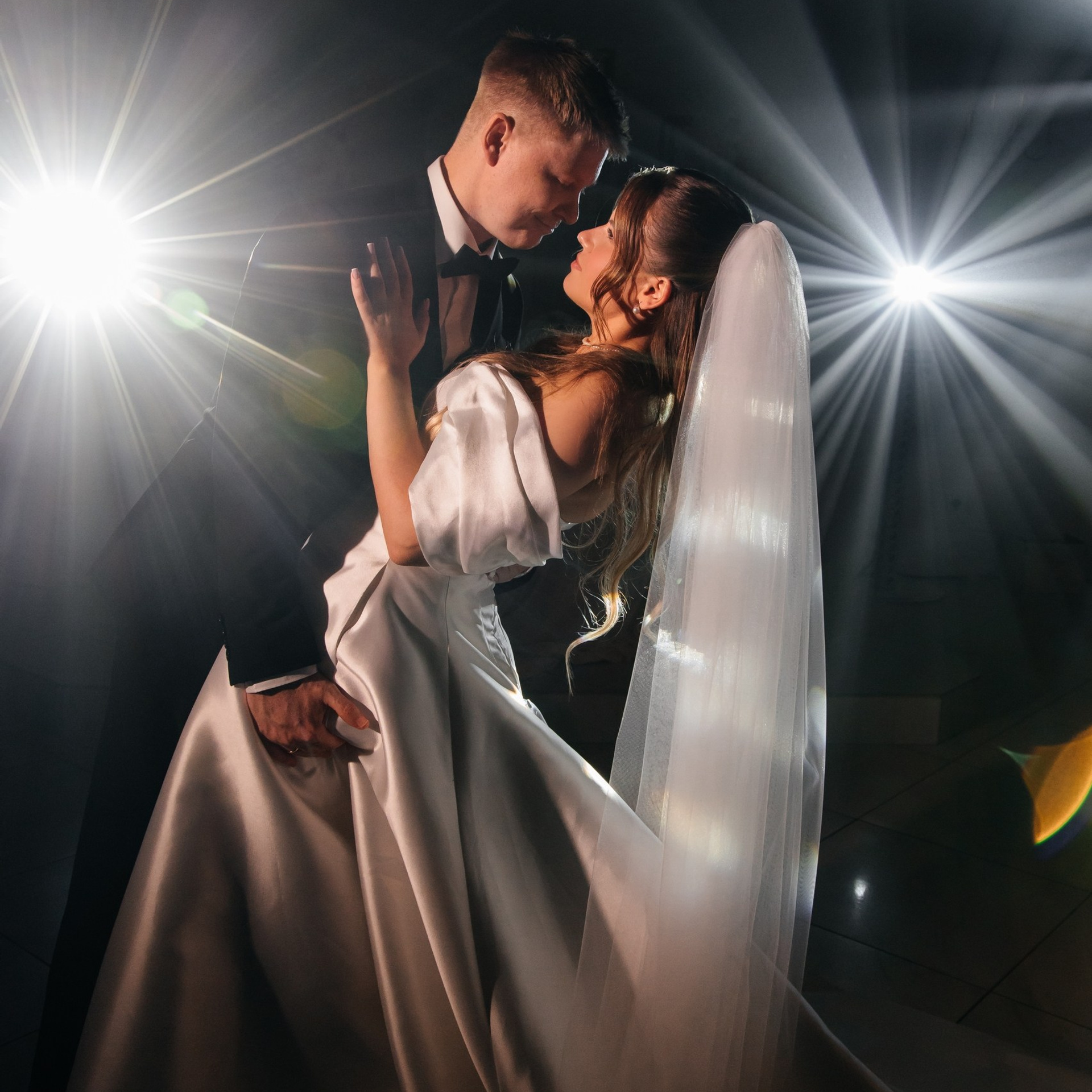 СВАДЕБНЫЕ. Цирковой фотограф Андрей Пухов (Jazz)