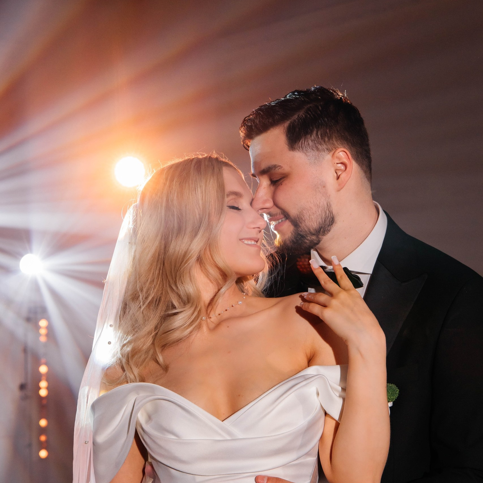 СВАДЕБНЫЕ. Цирковой фотограф Андрей Пухов (Jazz)