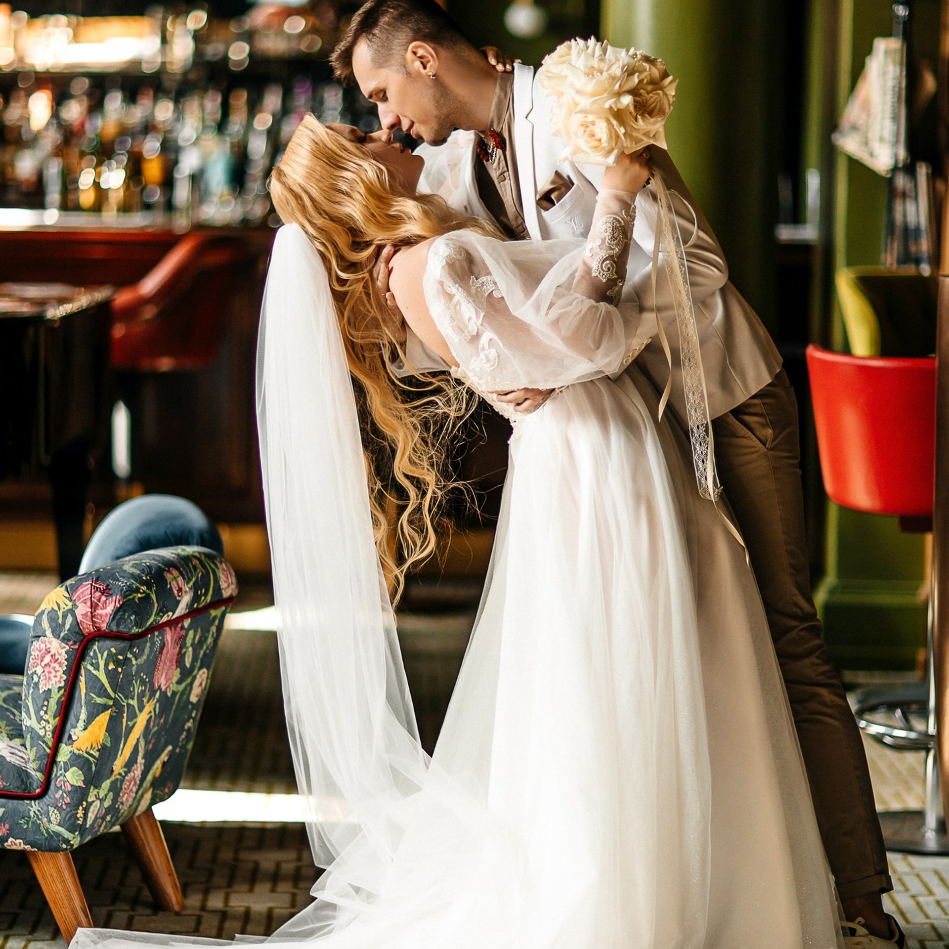 СВАДЕБНЫЕ. Цирковой фотограф Андрей Пухов (Jazz)