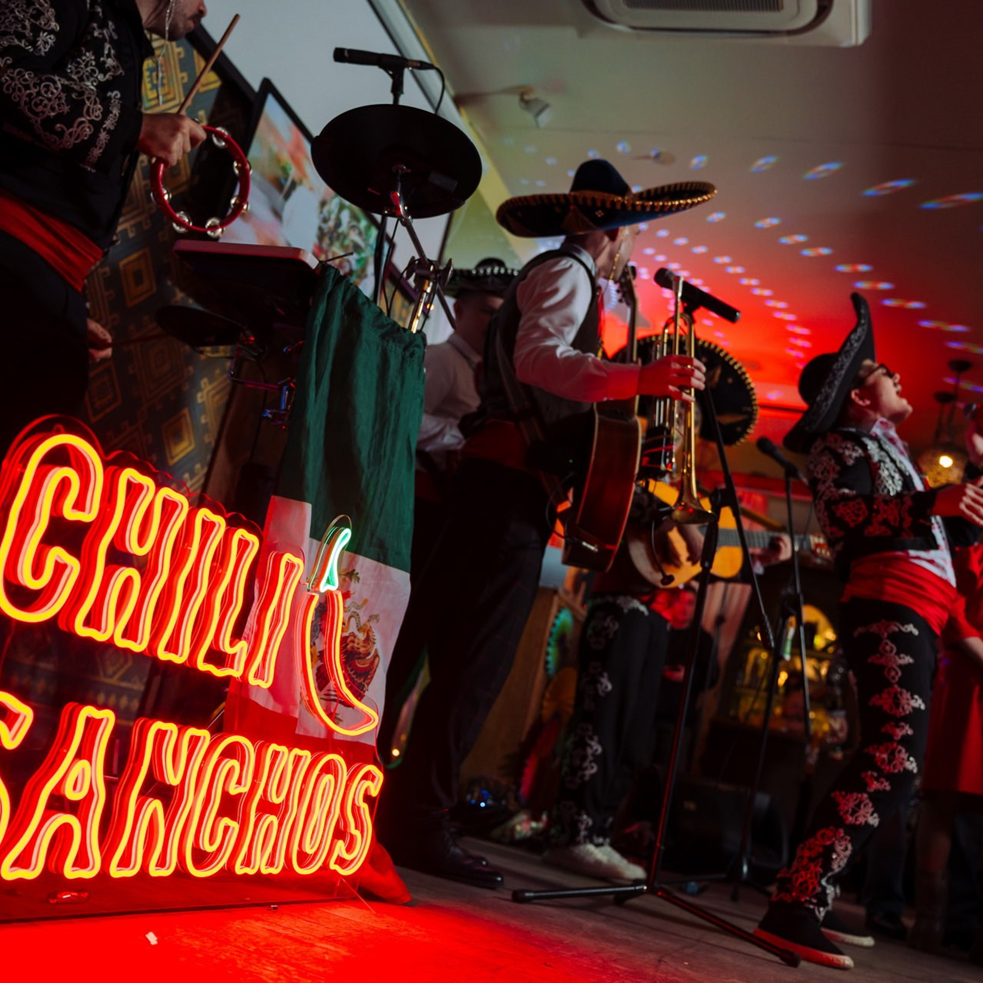 Новогодняя ночь по-мексикански