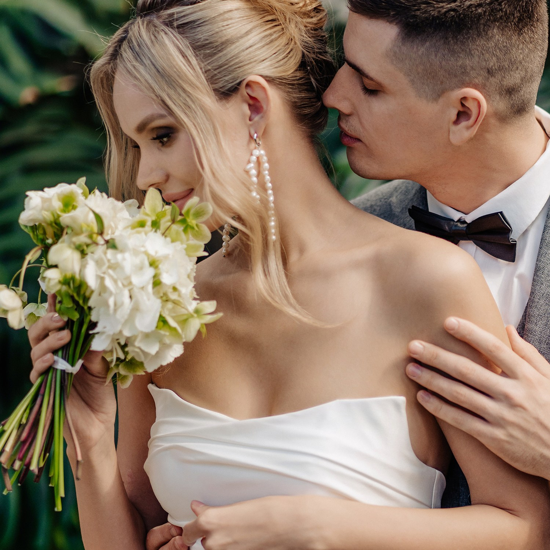 Свадебная в оранжерее. Михаил и Виктория.