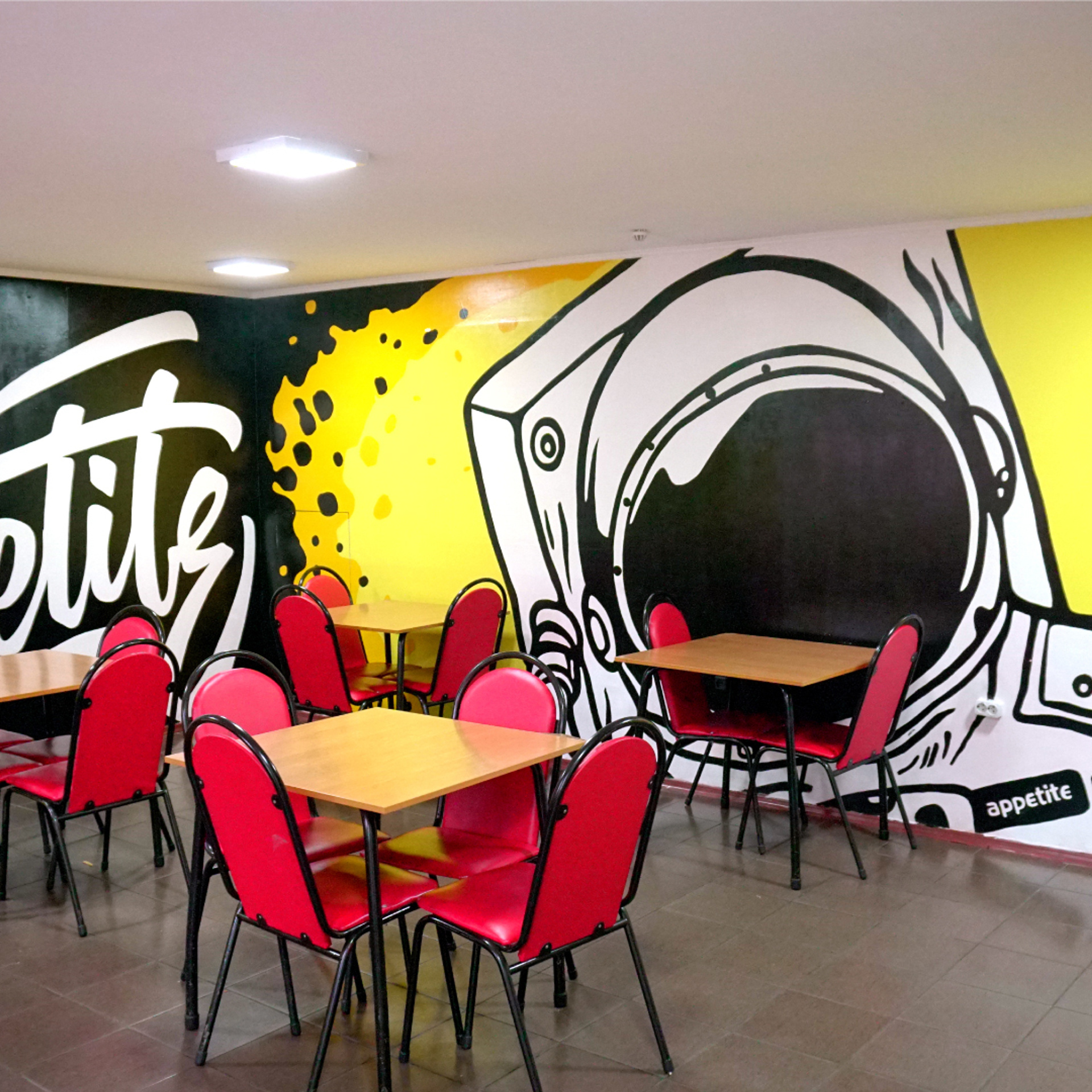 Современная роспись стен в оформлении кафе. Усть-Каменогорск