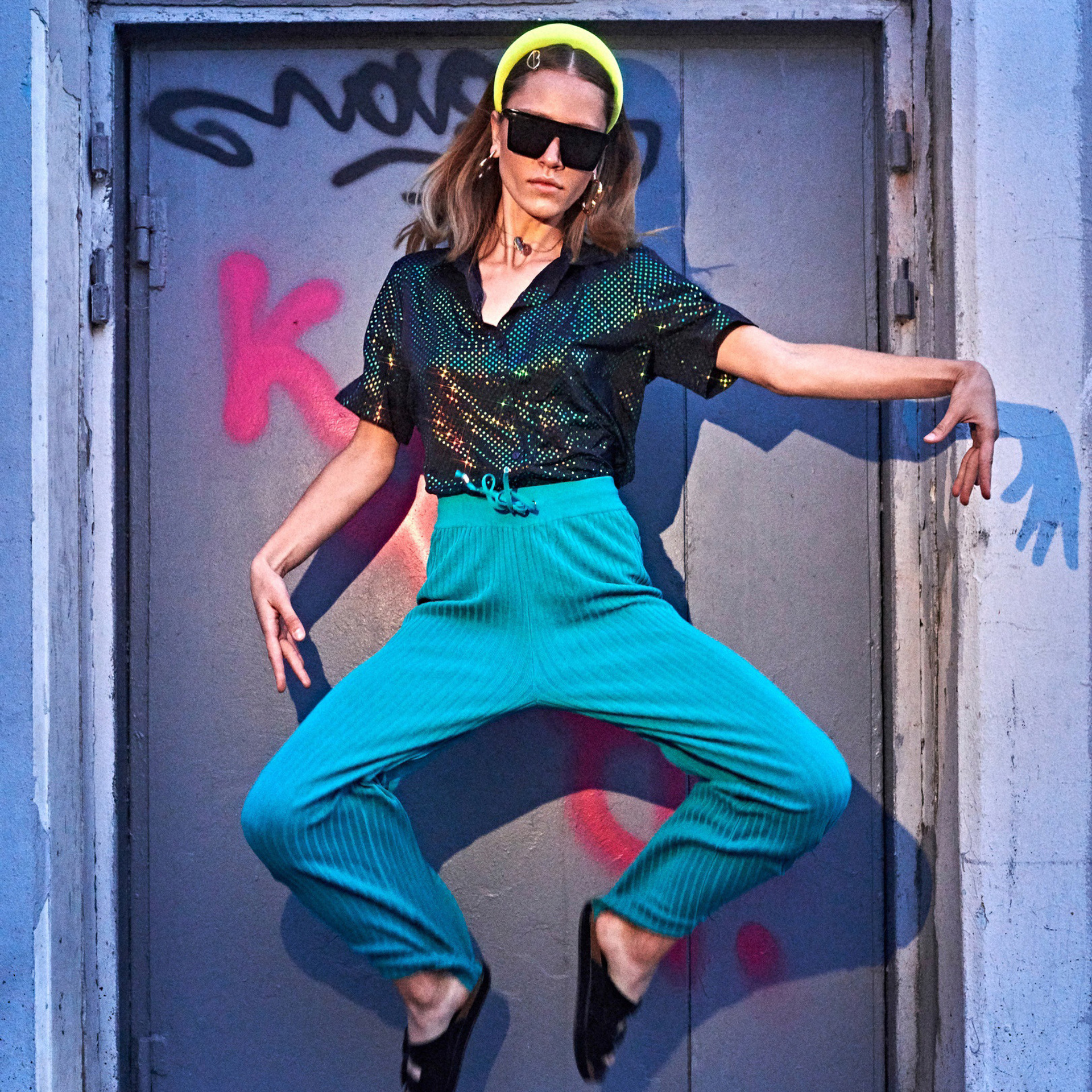 Гоп Стоп Girl