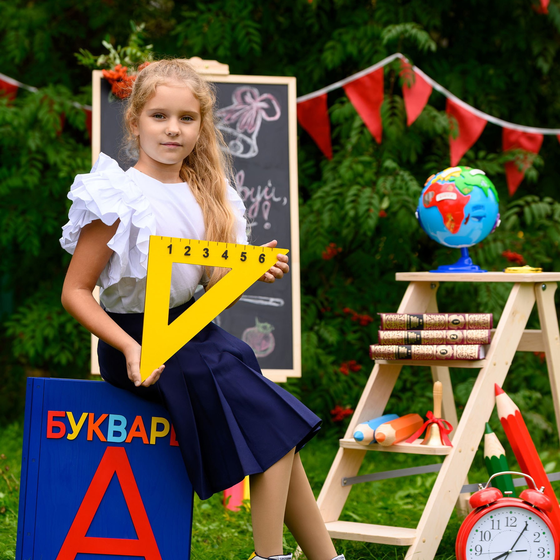 Фотопроект «Здравствуй, школа». Фотоальбомы для выпускников школ и детских садов в Республике Алтай и за её пределами