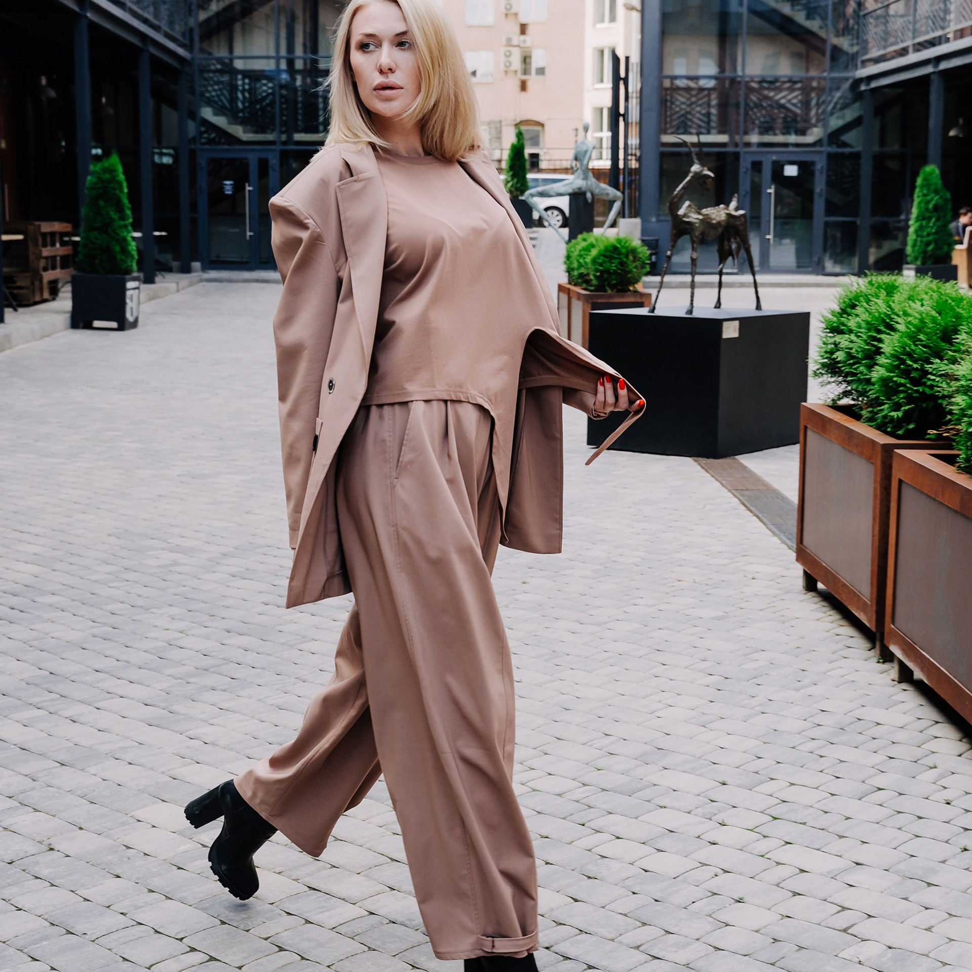 Дизайнерский бренд REVE. Репортажный фотограф в Санкт-Петербурге | Влад Грунь