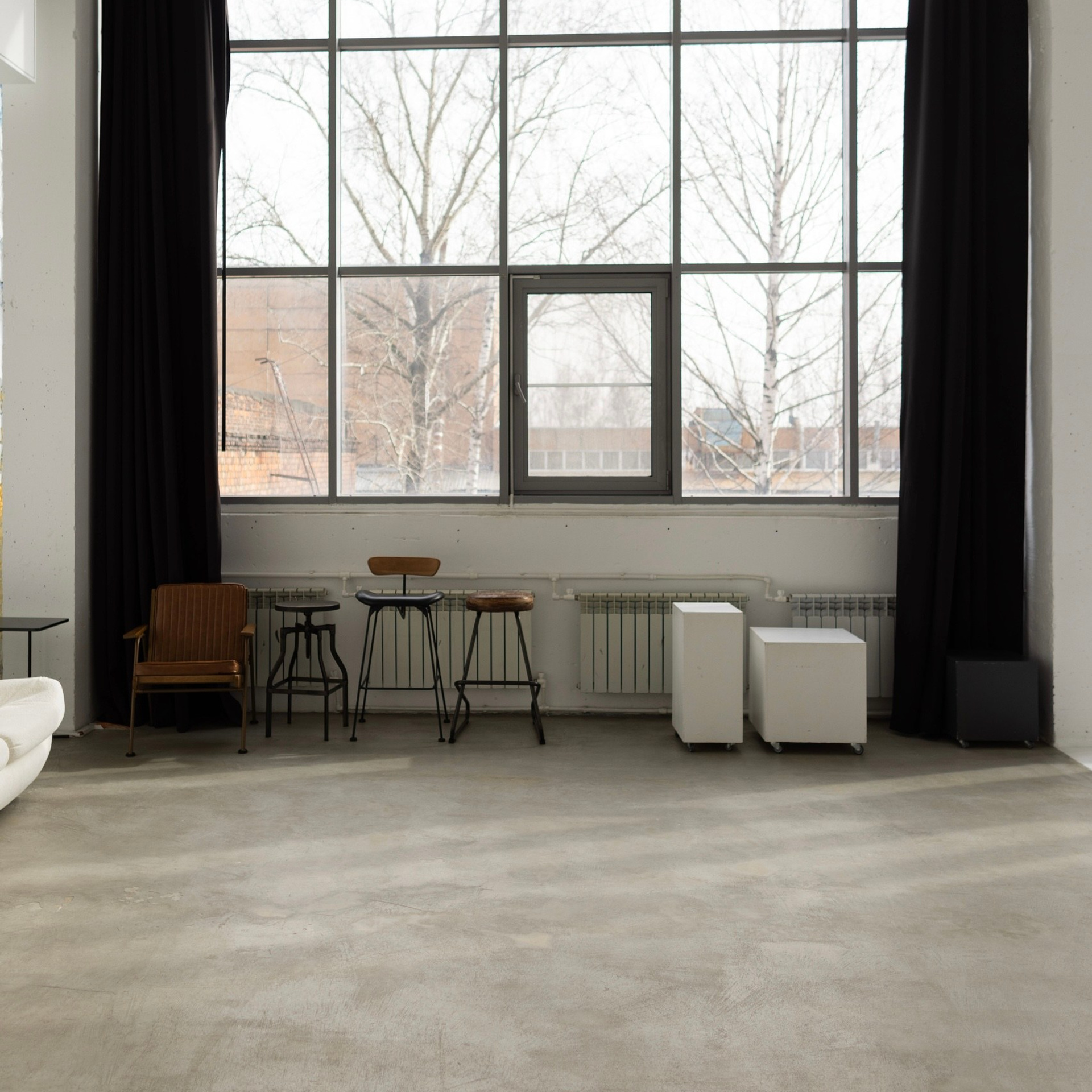 фотостудия с большими окнами в Ярославле 