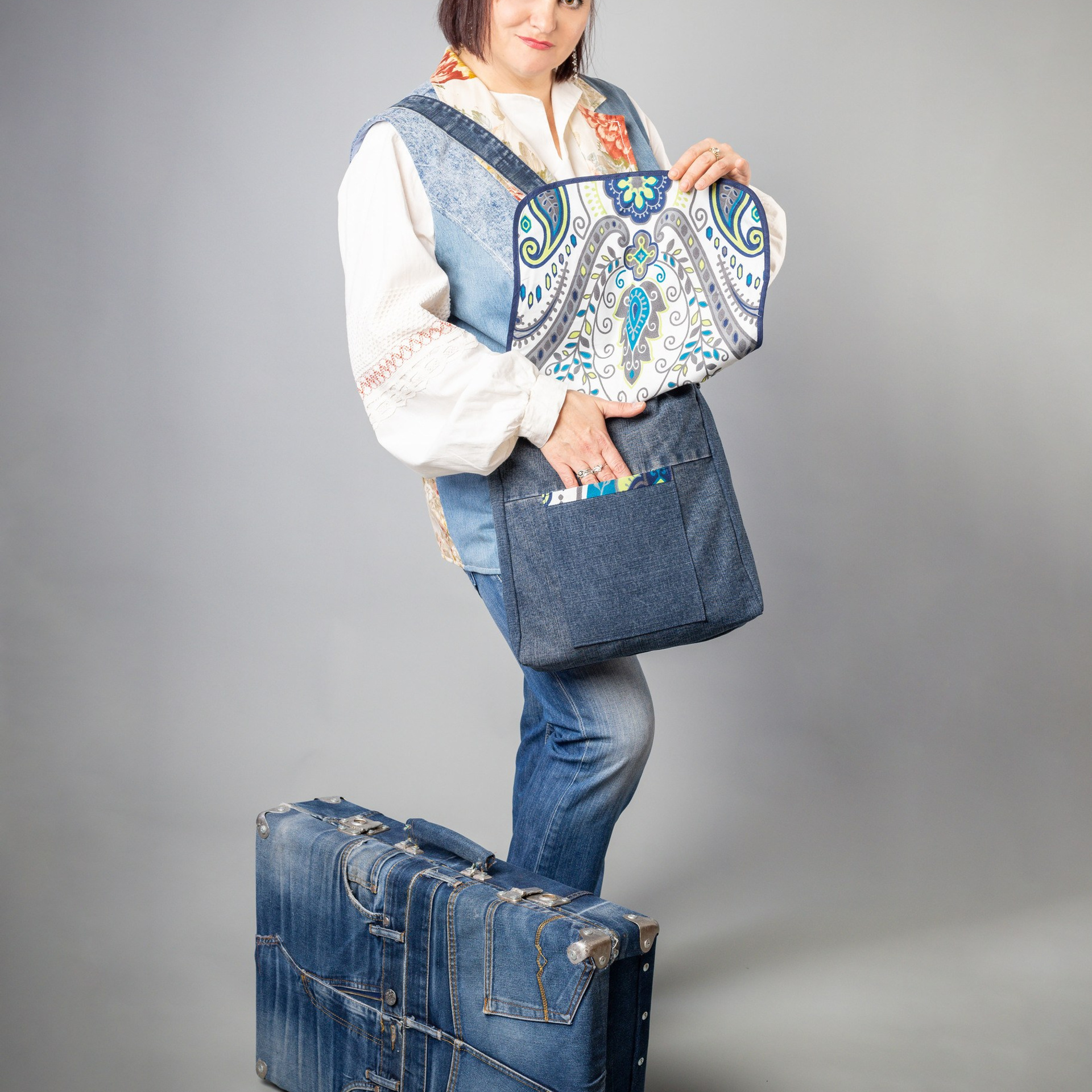 Постановочный кадр с декором и моделью до 5 шт. Фотограф в Туле Крупский АнДРей. Фотостудия «КАДР71» в Туле