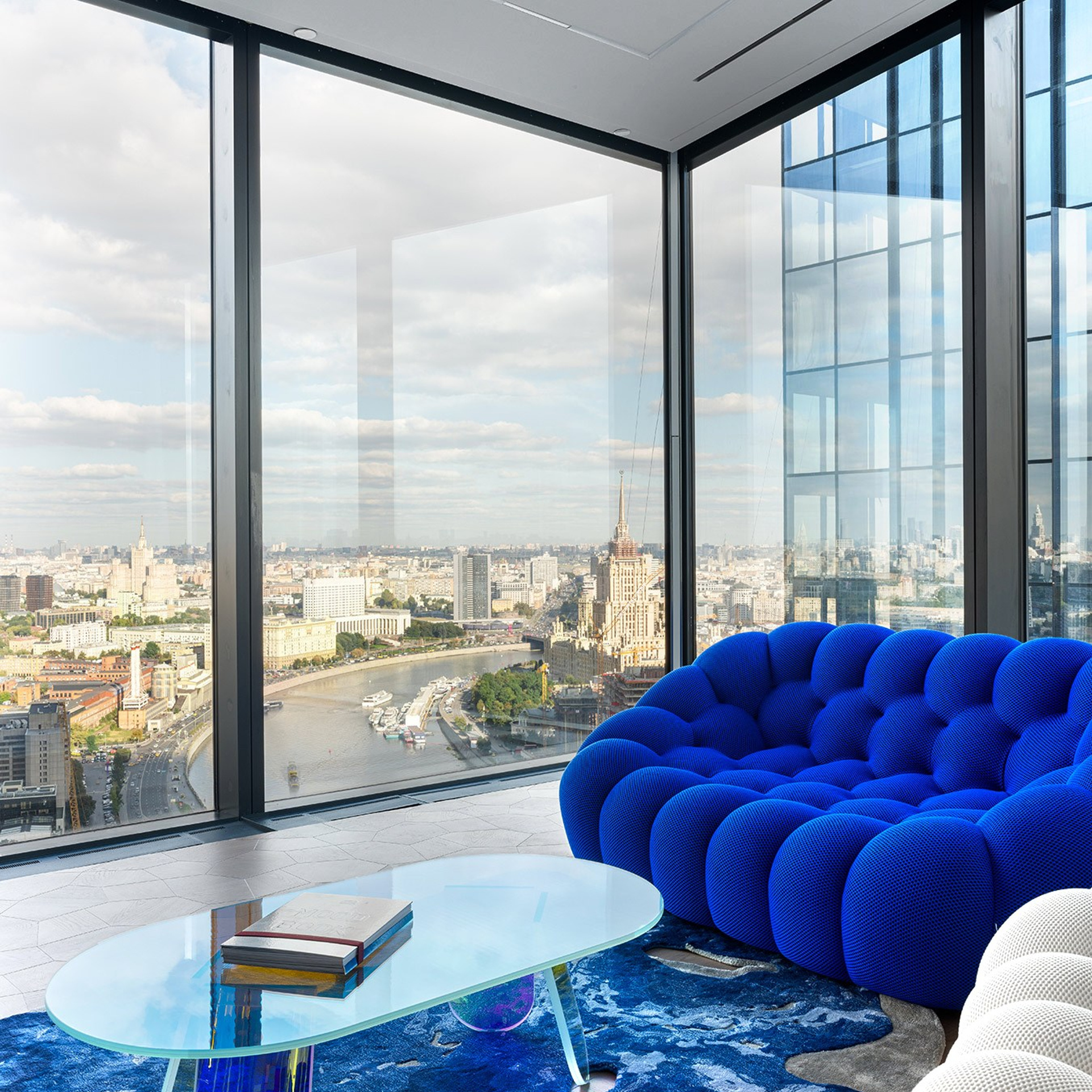 Capital tower.wow-dom. Anton Licht. Photography