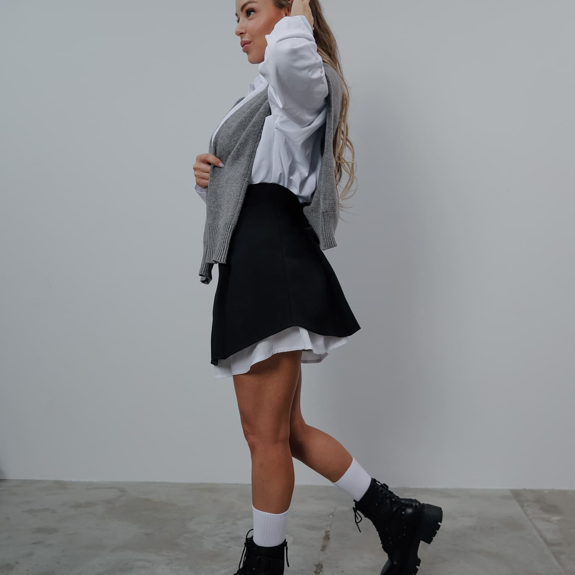 Женская одежда-предметная съемка для маркетплейсов old | Sale Easy