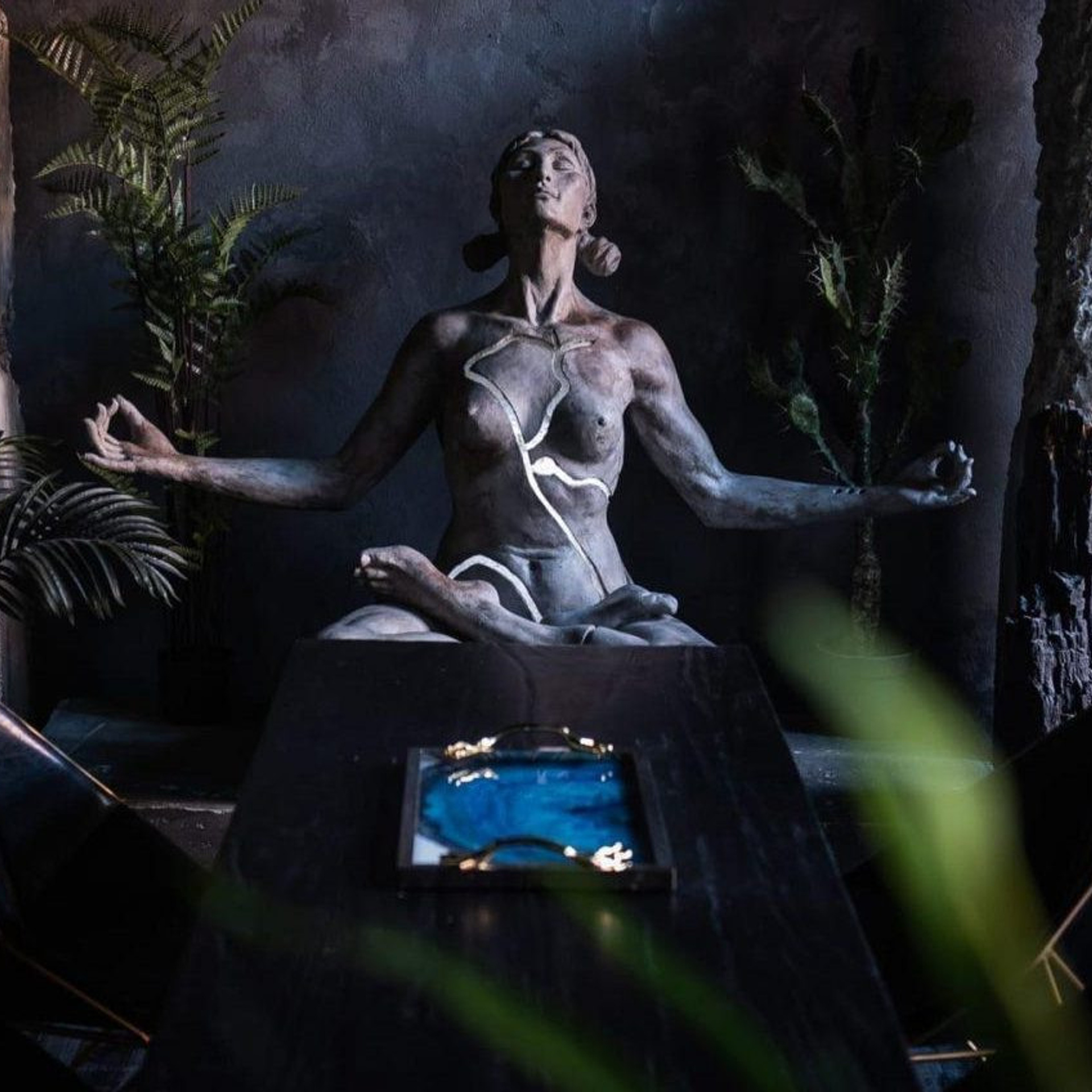 VANGUARD — зал Убуд