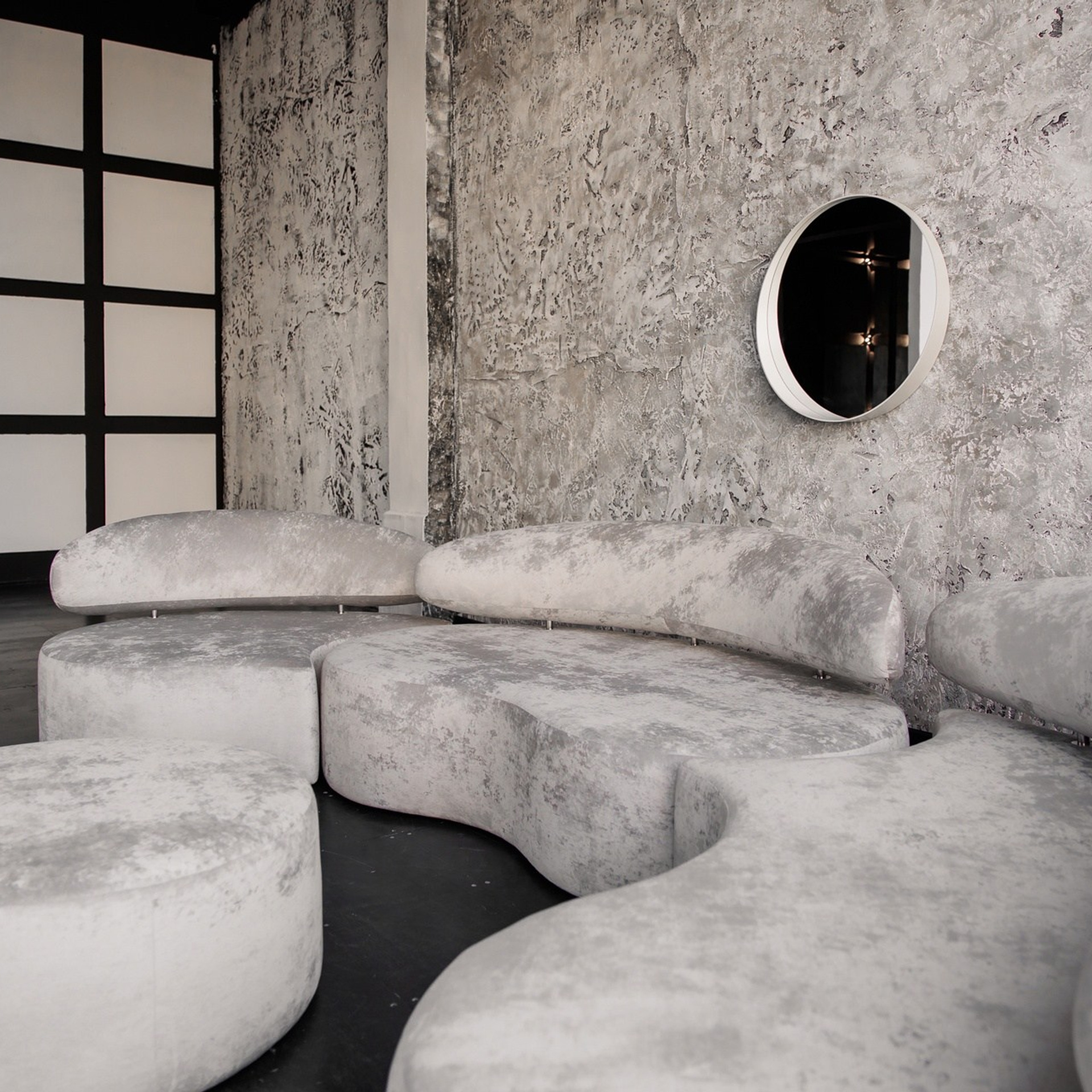 Корица&nbsp;— Черный