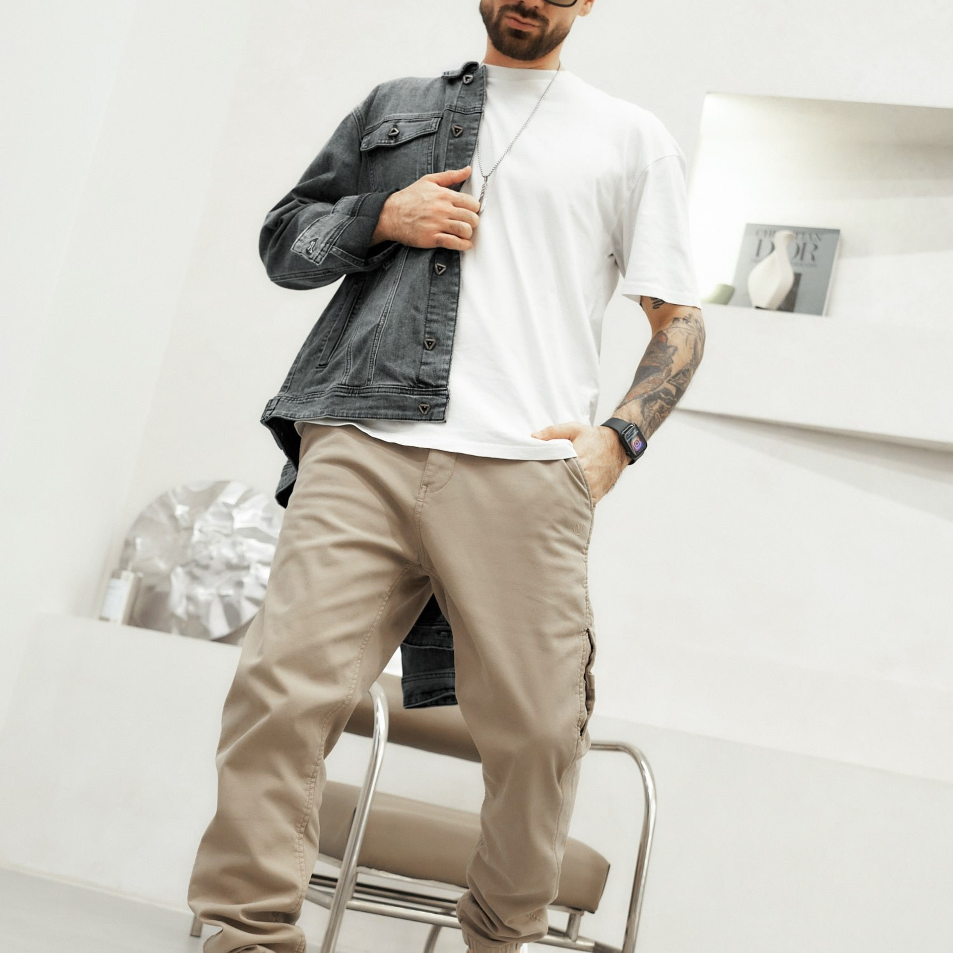 Предметная съёмка мужской одежды для маркетплейсов old | Sale Easy