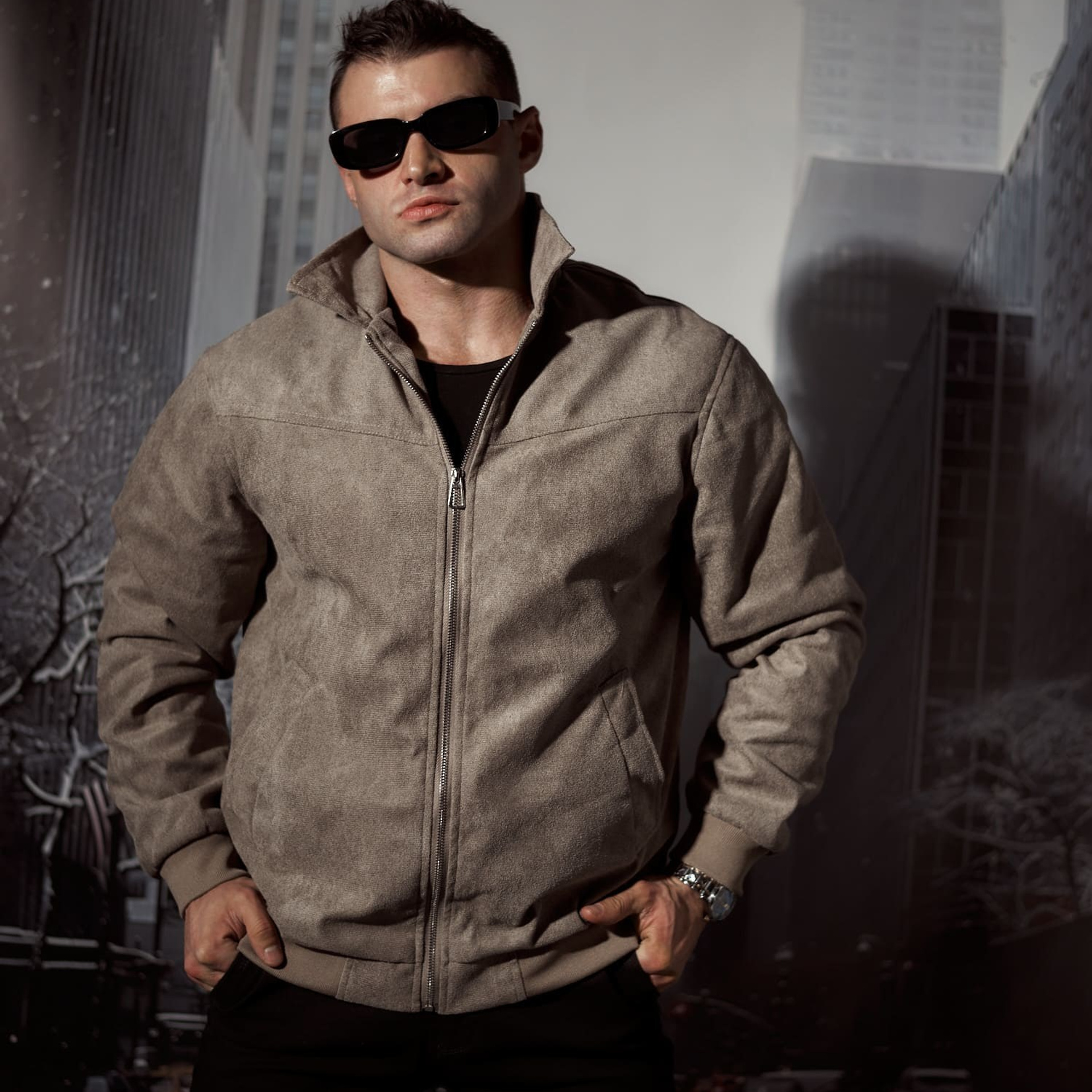 Предметная съёмка мужской одежды для маркетплейсов old | Sale Easy