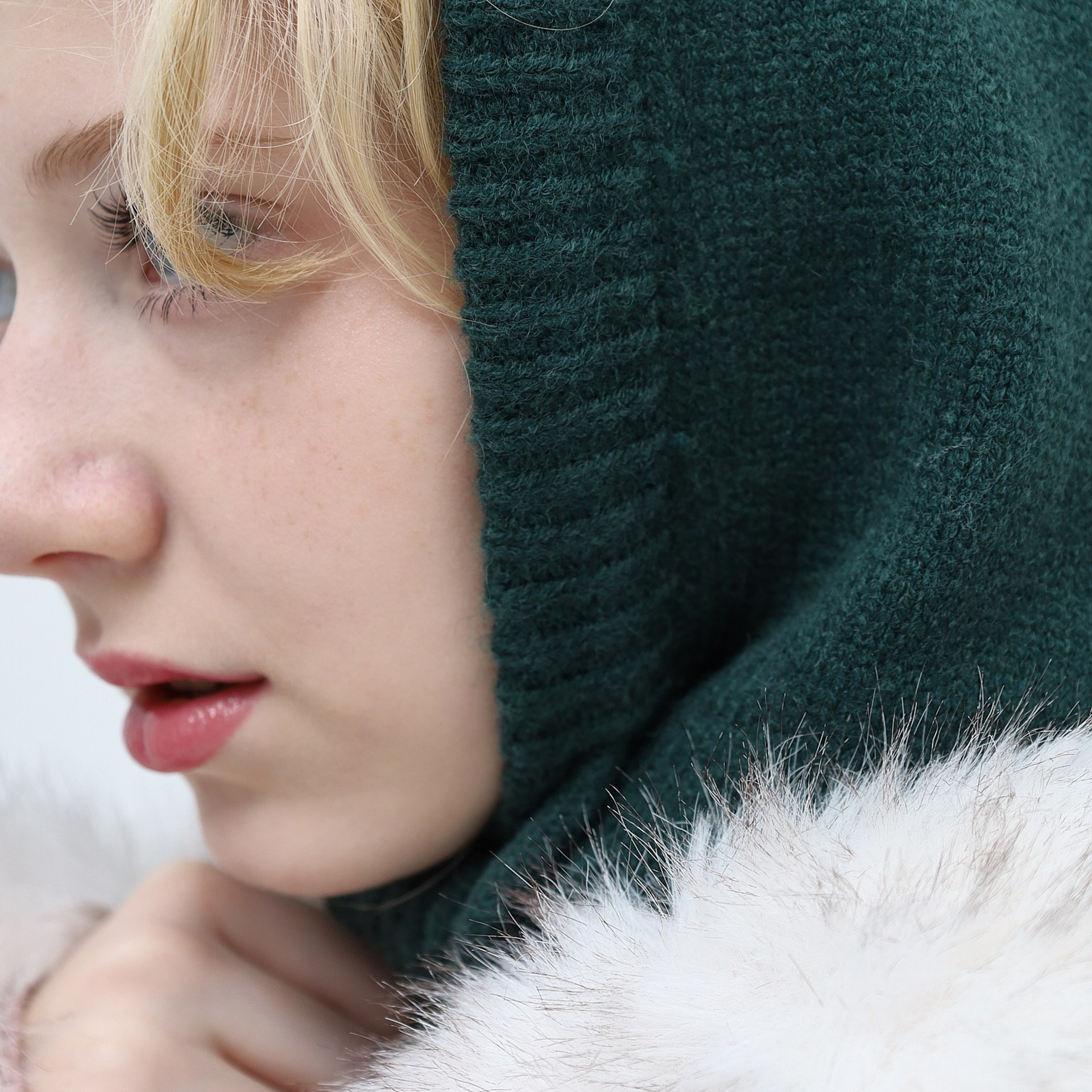 Предметная съёмка головных уборов для интернет |Sale Easy