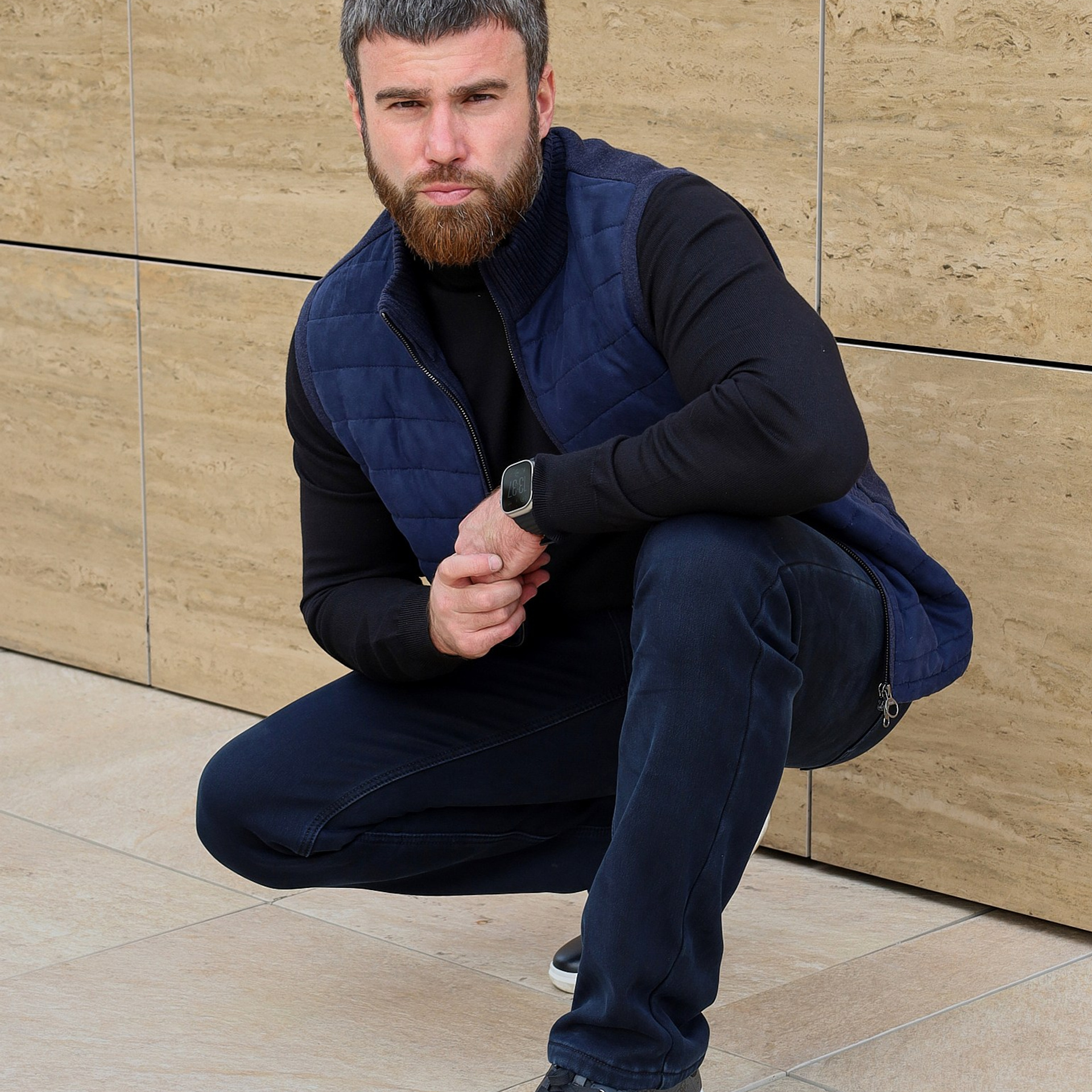 Предметная съёмка мужской одежды для маркетплейсов old | Sale Easy